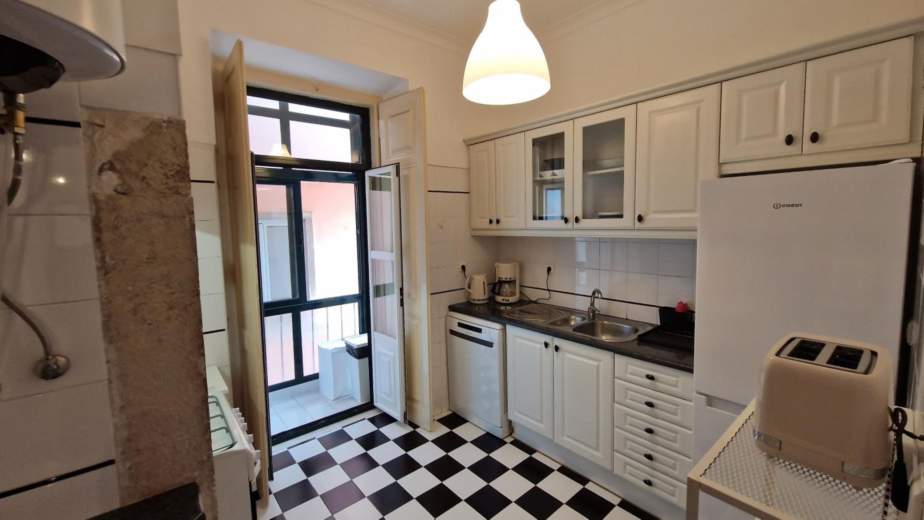 Cool apartment near Alfama view 5