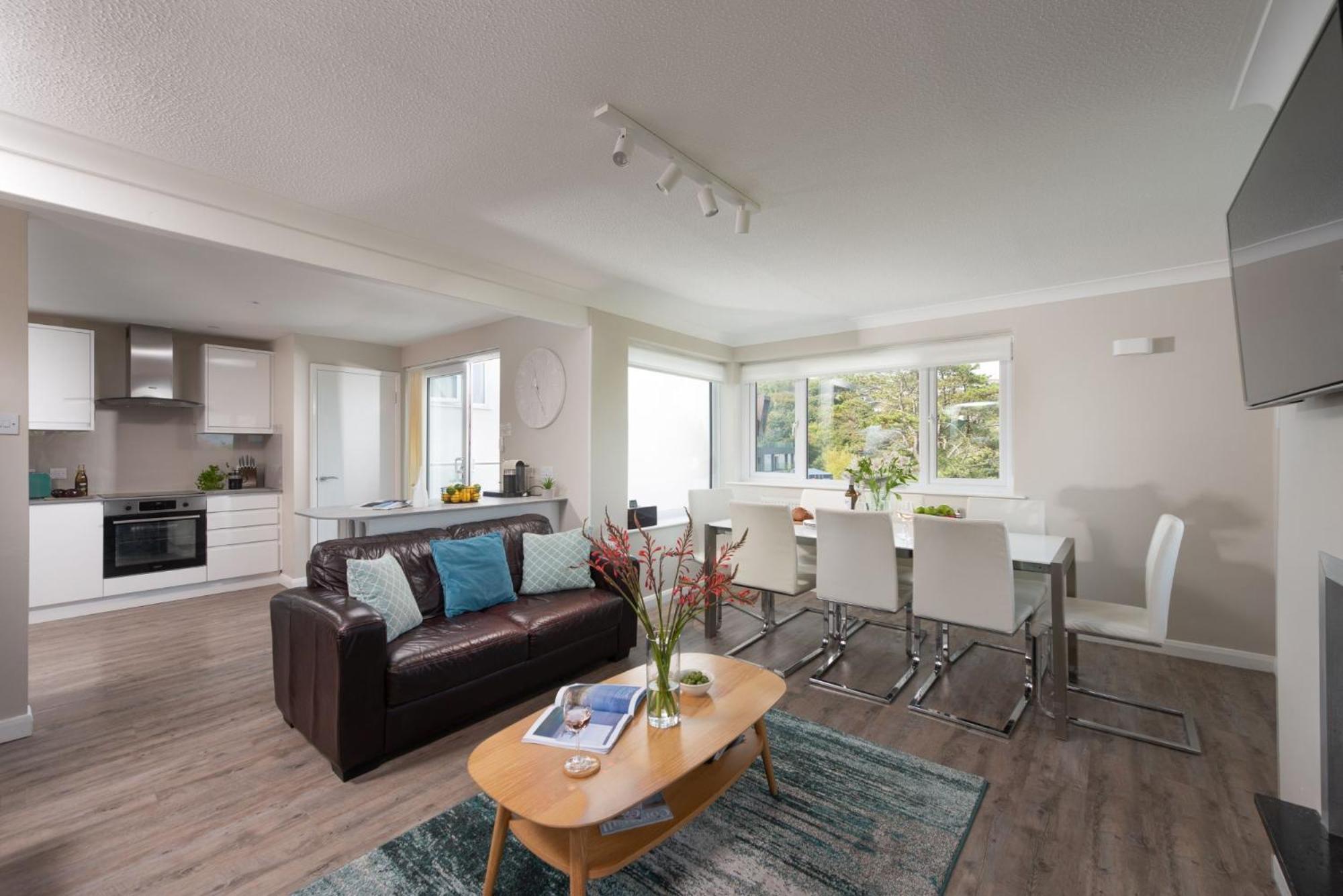 Fairsky - Sea Views and Allocated Parking view 4