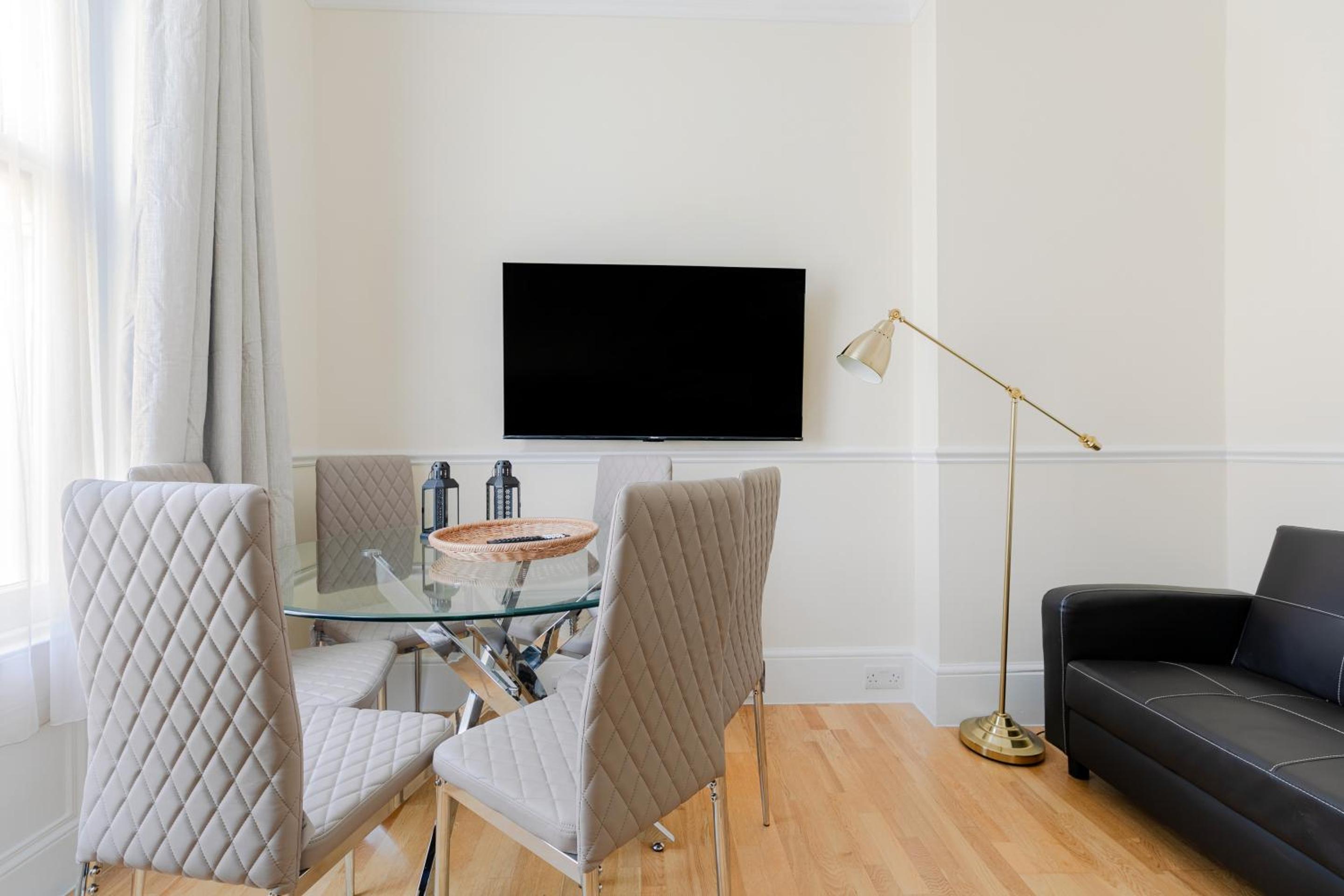 Natural History Museum Apartments