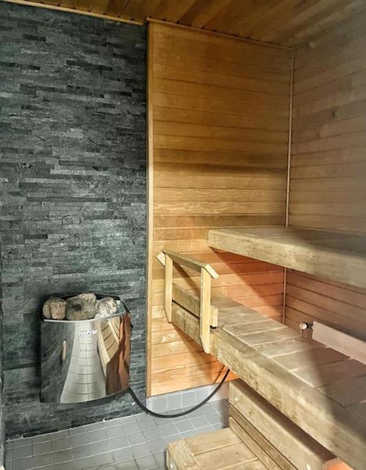 Kotimaailma - Tilava rivitalo asunto 3MH ja sauna lähellä Korson keskustaa view 2