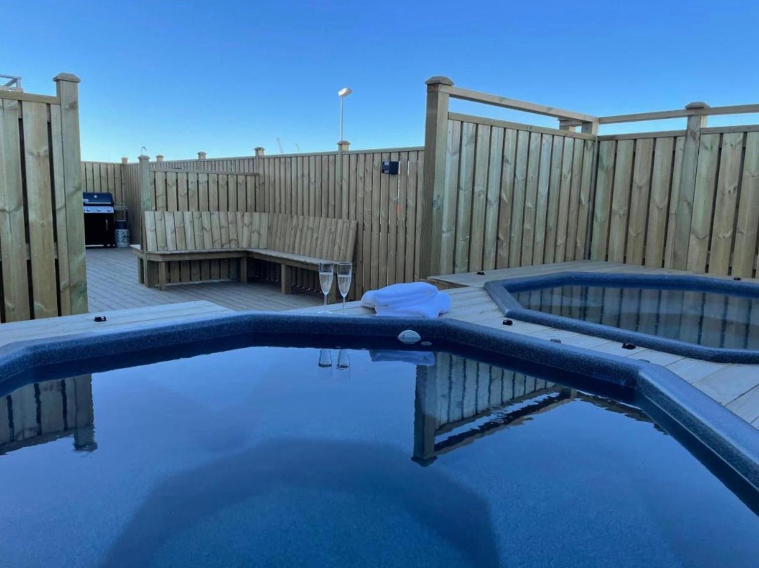 Tryggvabraut view 4