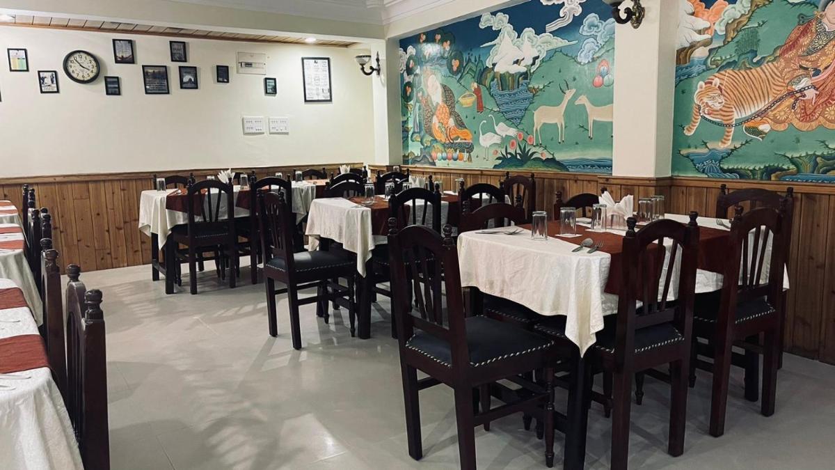 restaurant