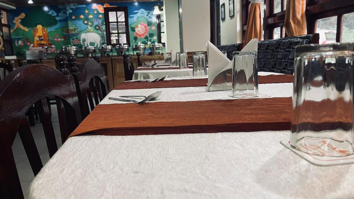 restaurant