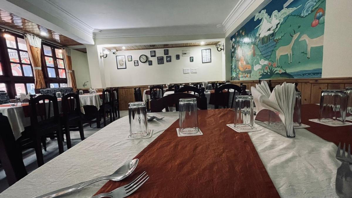 restaurant