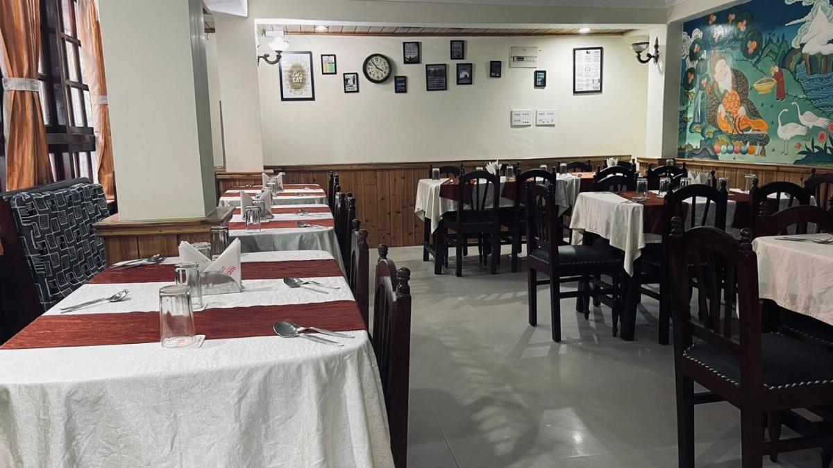 restaurant