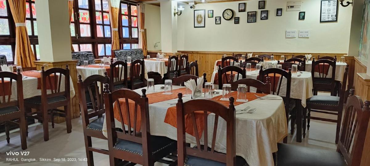 restaurant