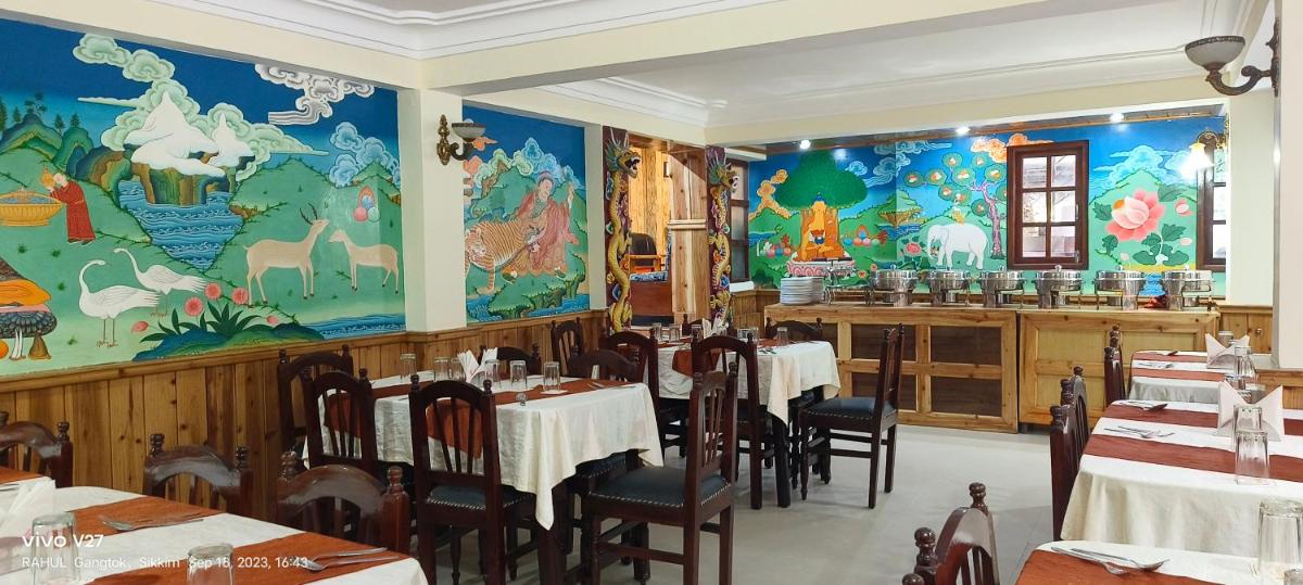restaurant