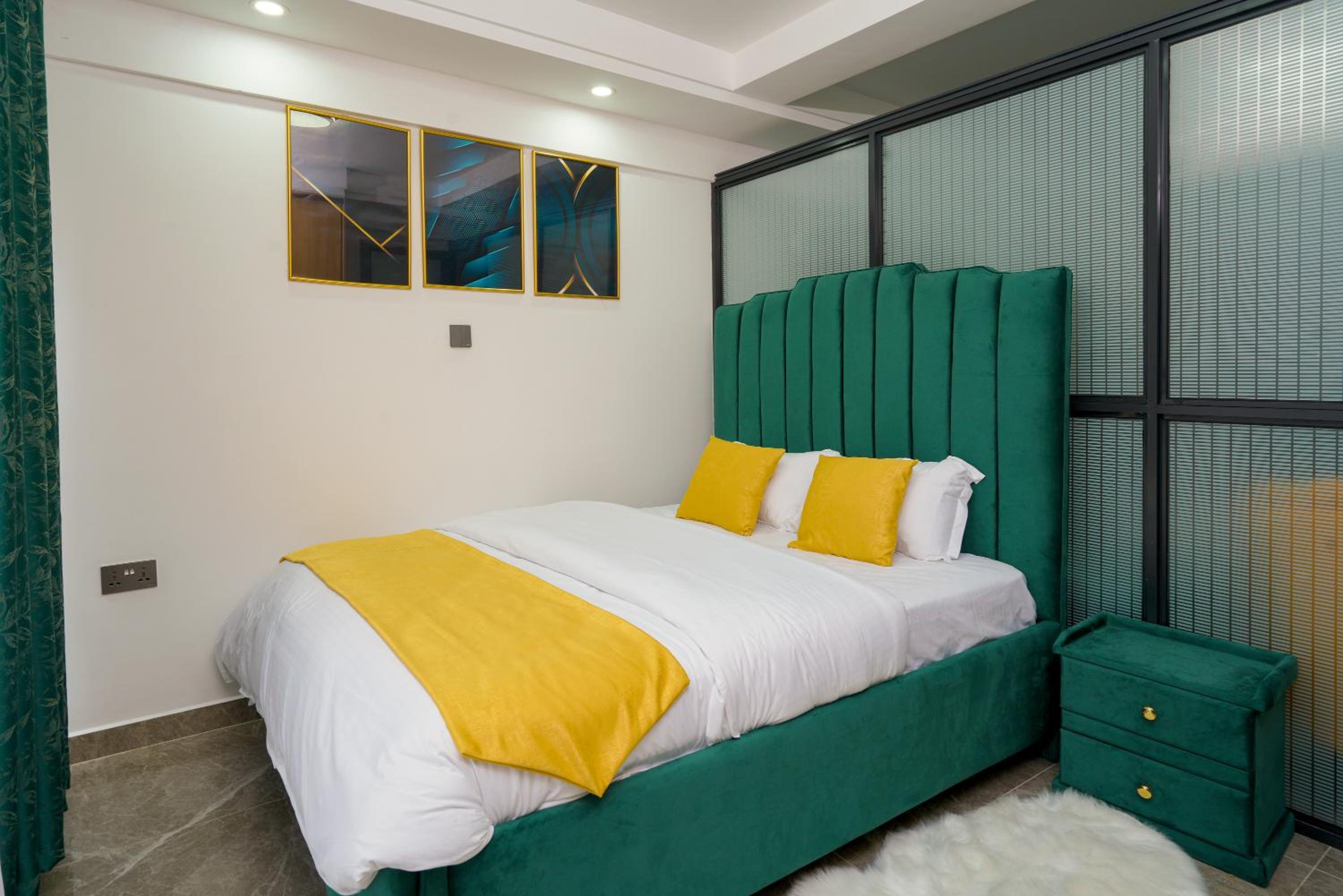 Luxury 1 bedroom apartment