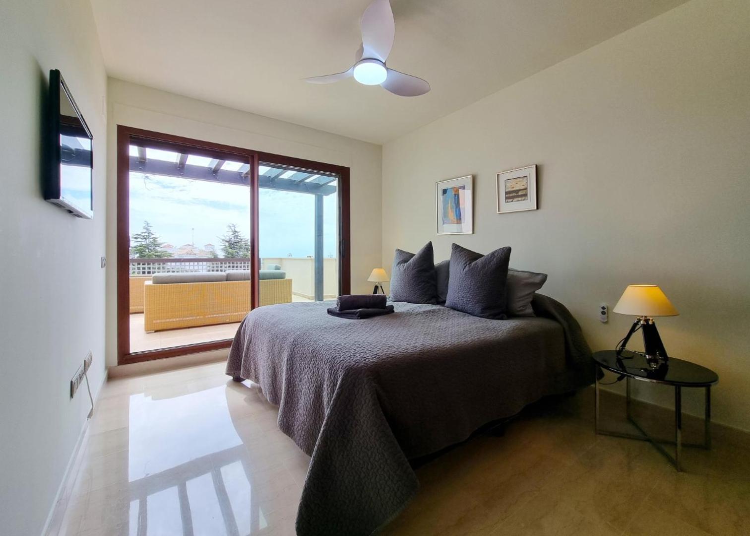 Luxury Penthouse in Medina Banus