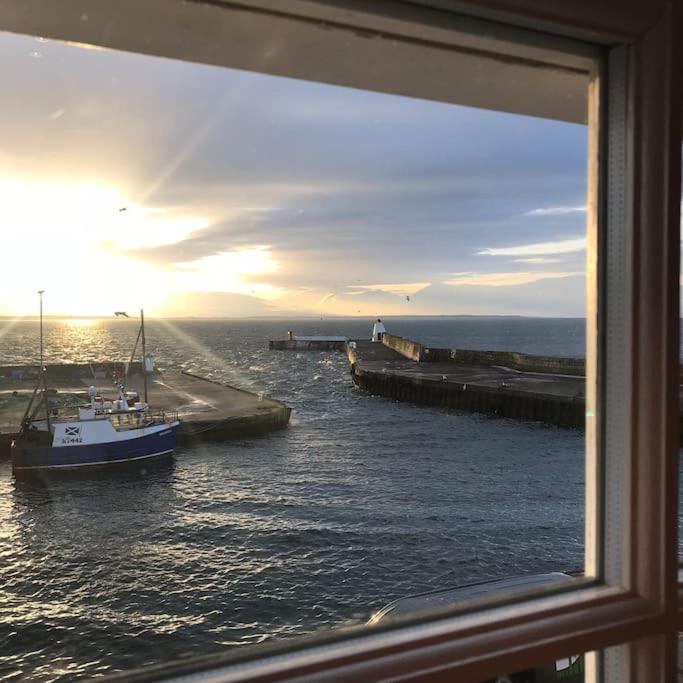 Harbour Side, Luxury, Twin Level Loft view 3
