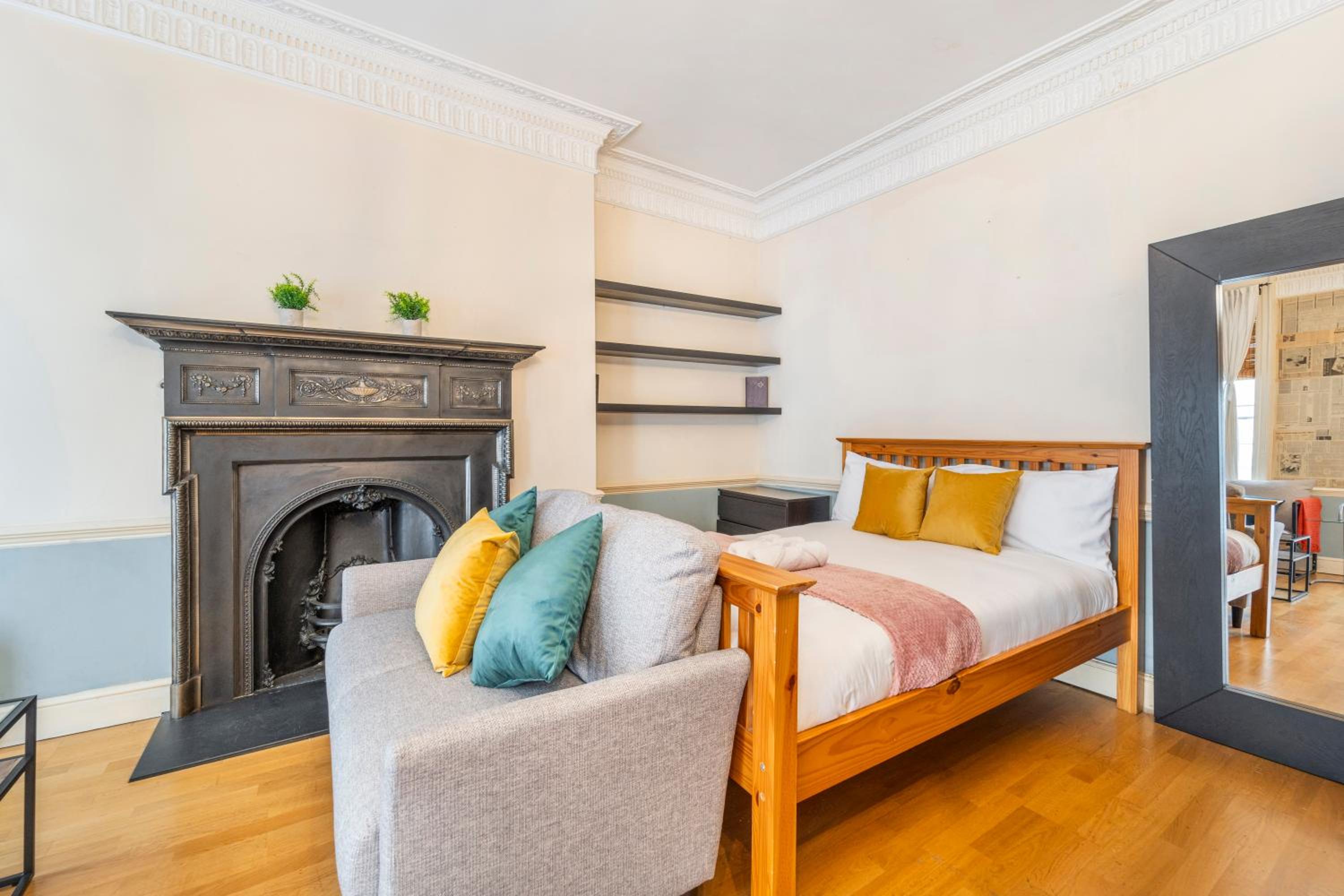 Luxury Apartments Trafalgar Square Embankment Collection