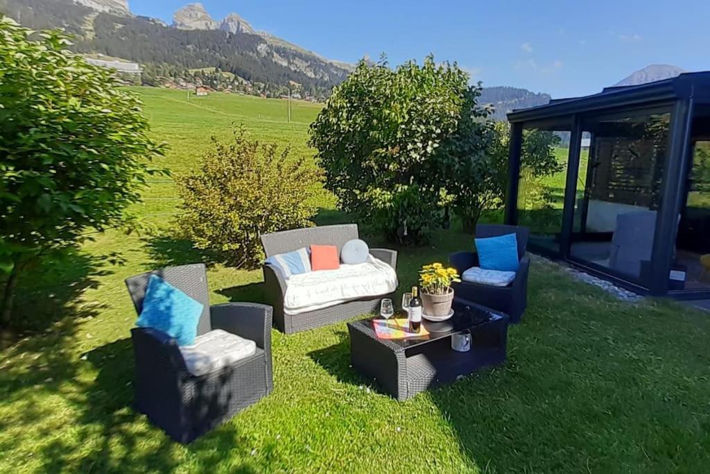 Studio dans un chalet avec jardin privatif