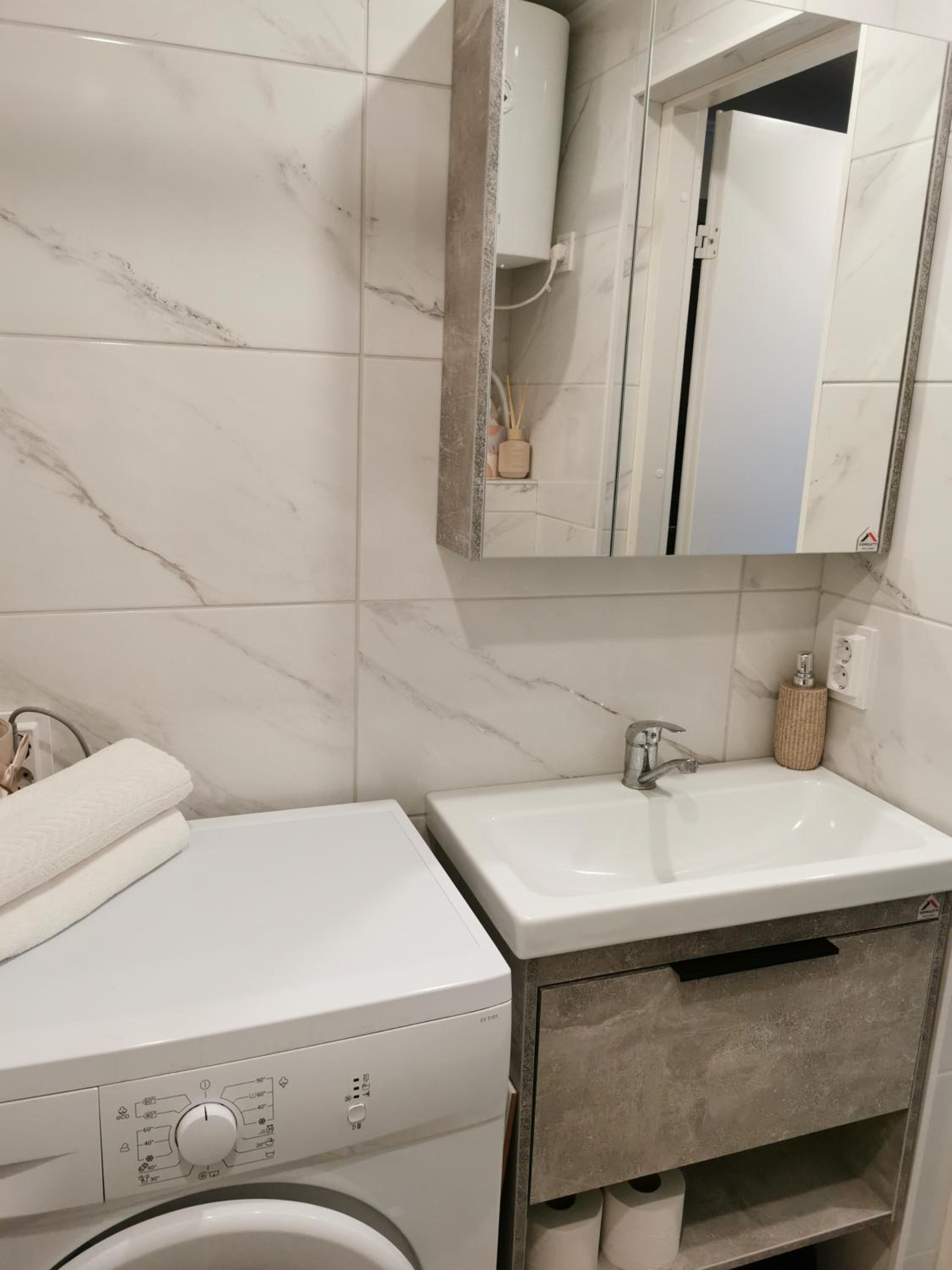 Jaama Apartment