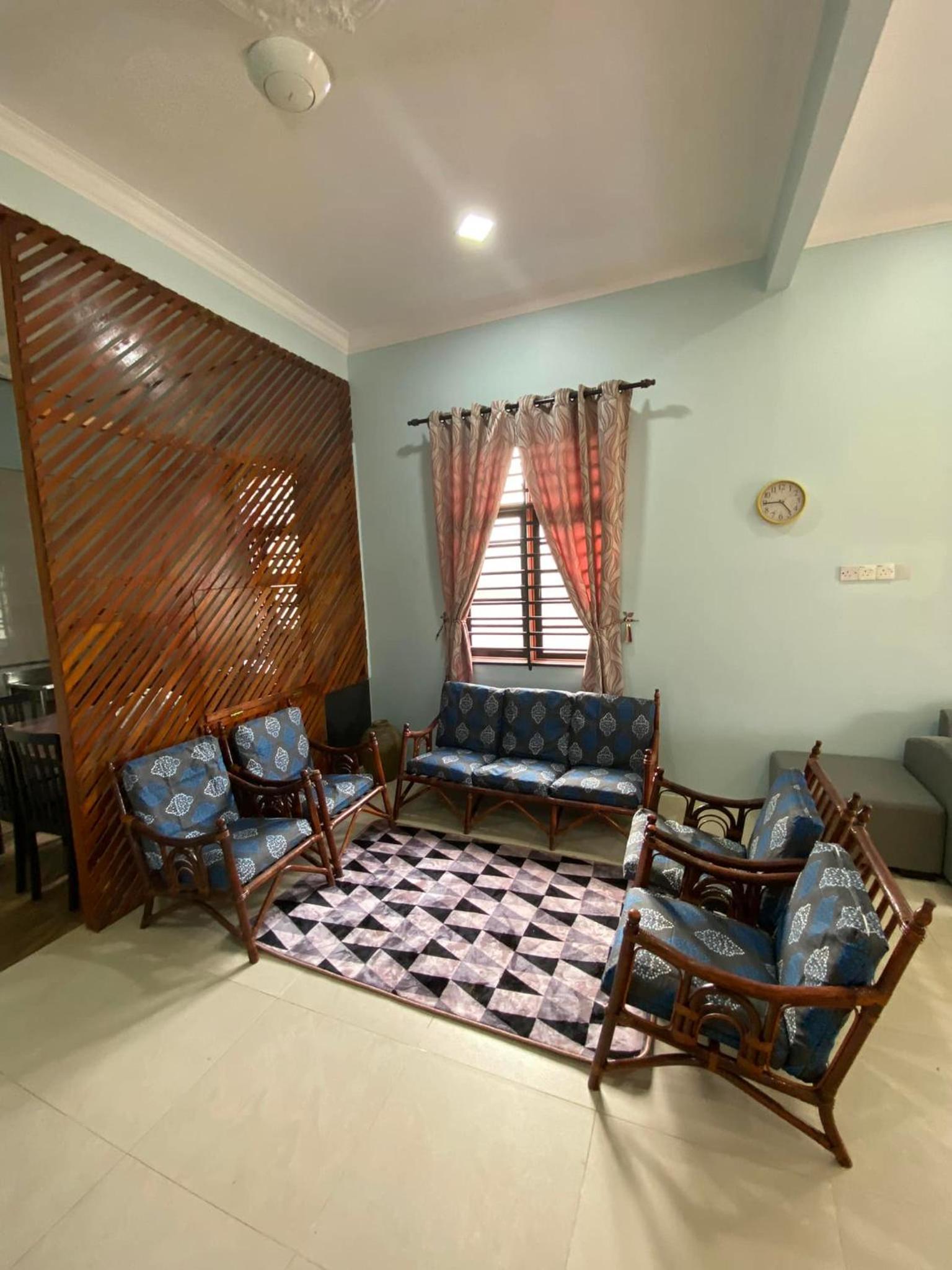 Dzanz Homestay photo 7