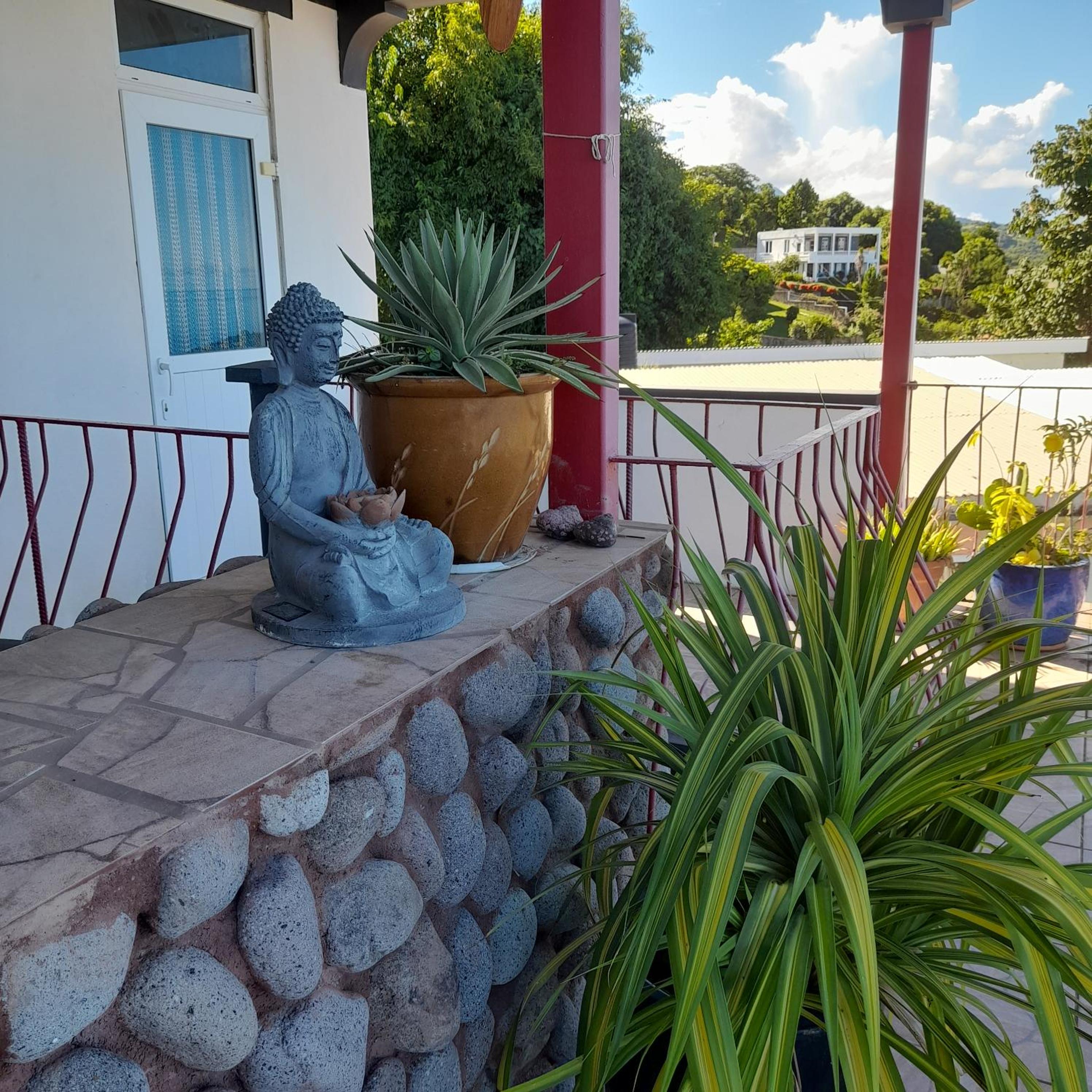 Canefield sea view apartment