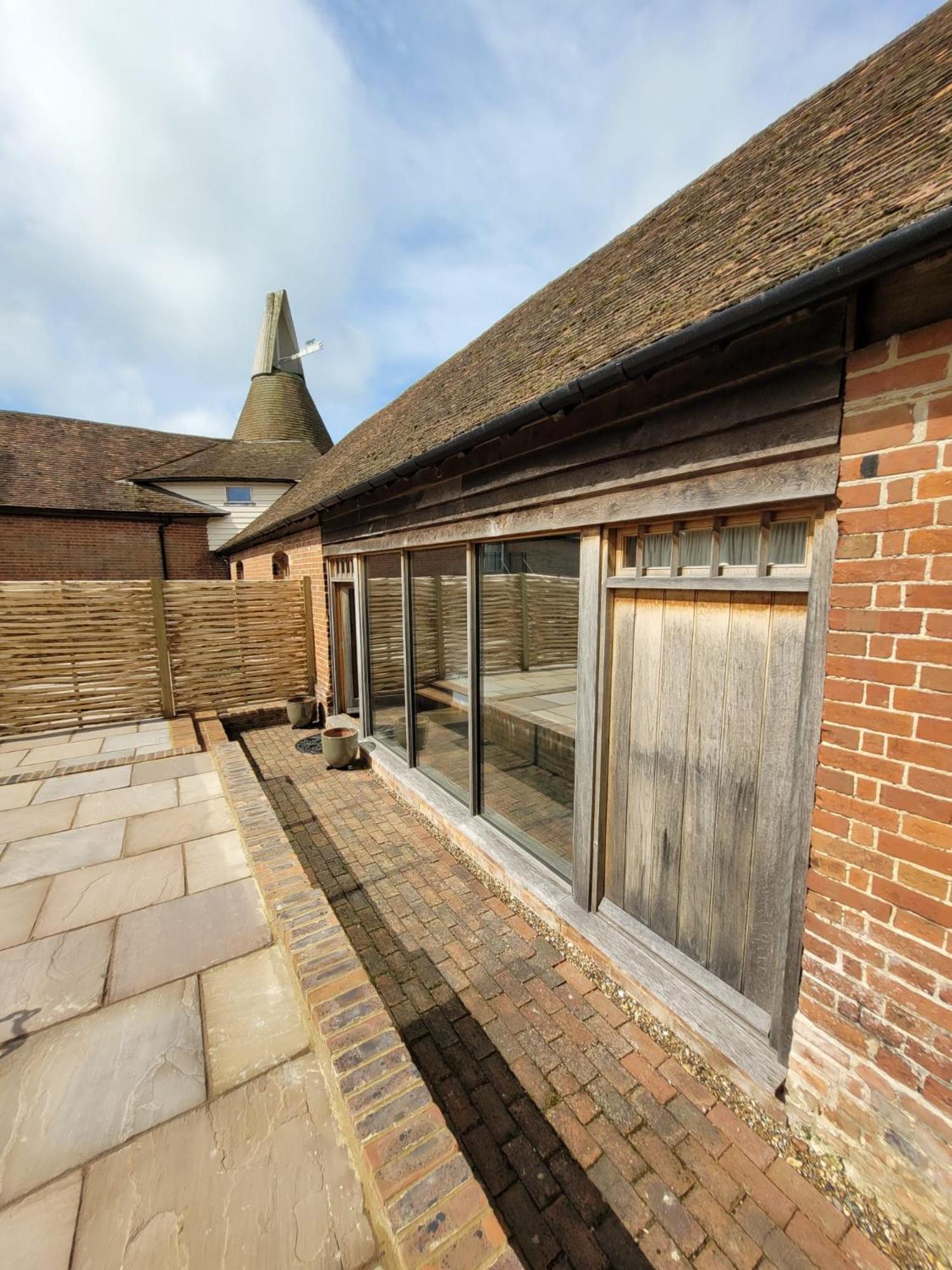 The Manor Pen