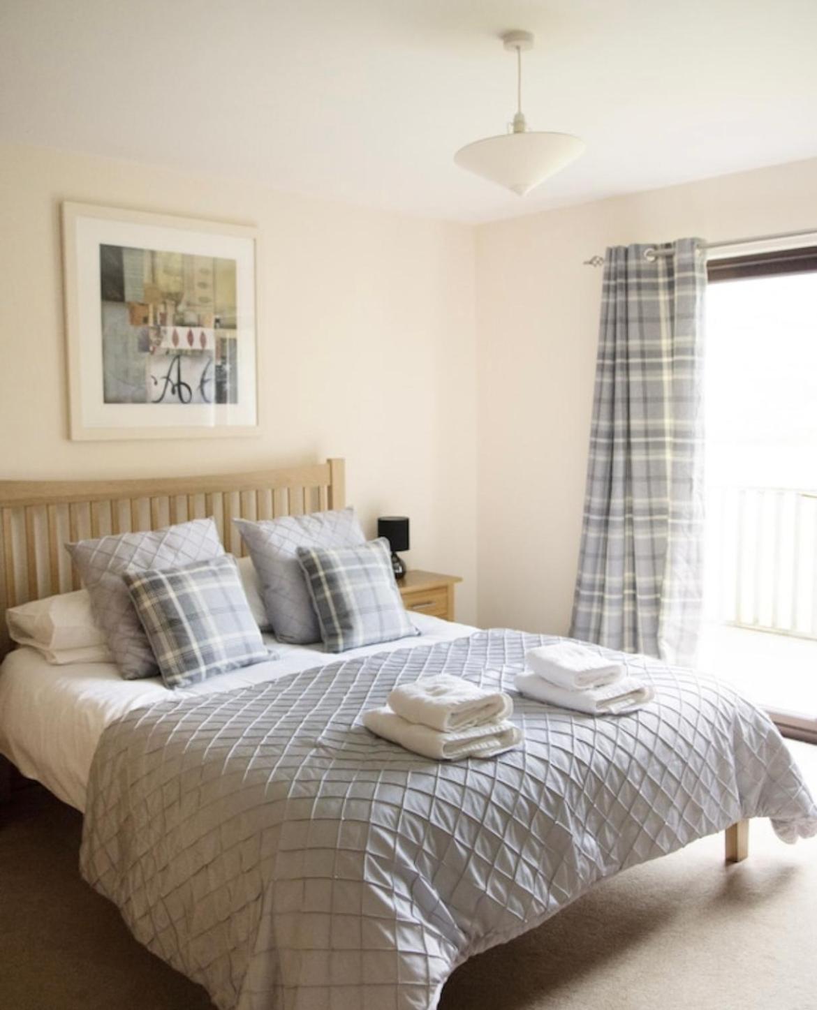 Na Craigean Lodge view 2