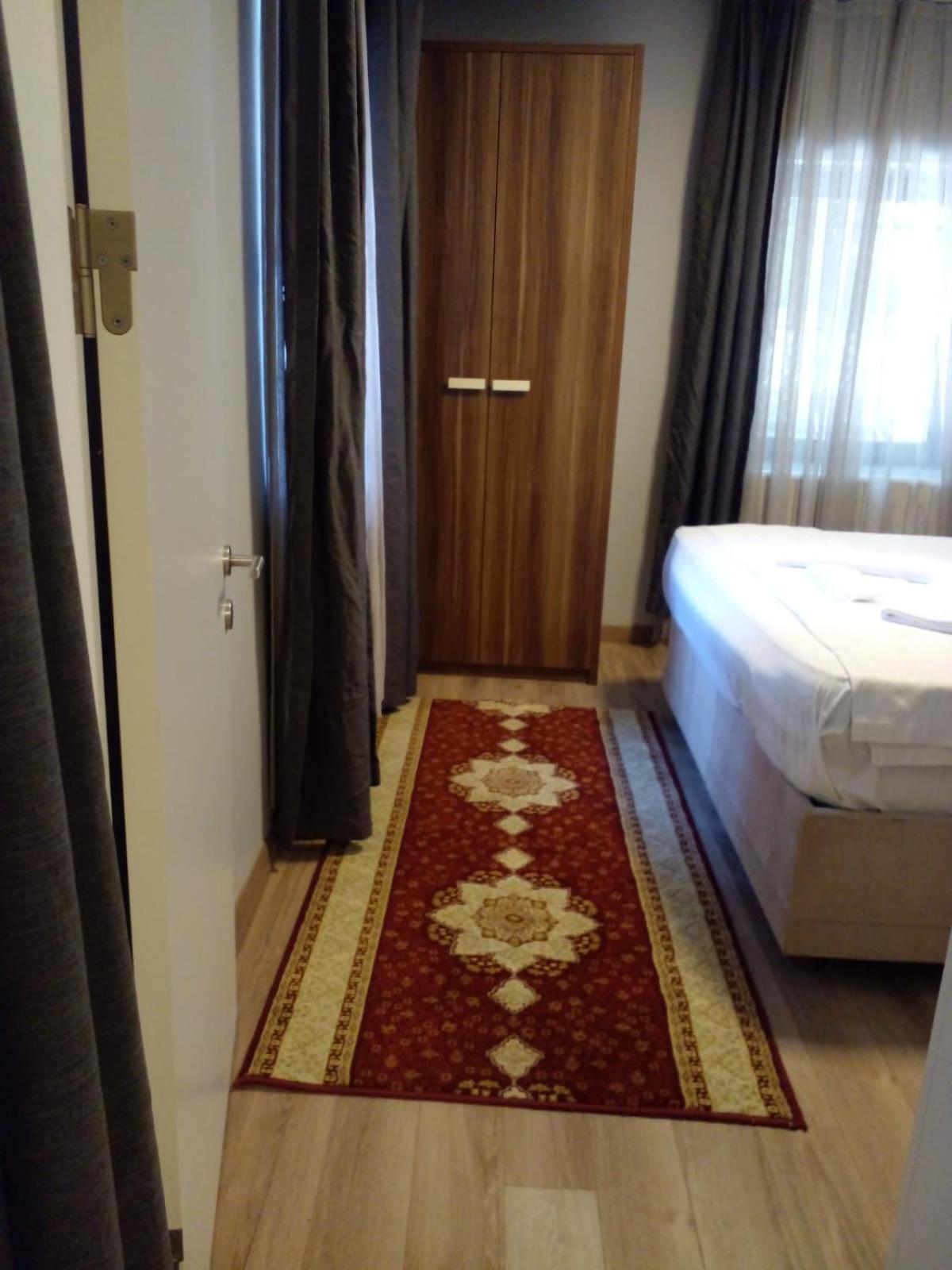 Kaftan Hotel