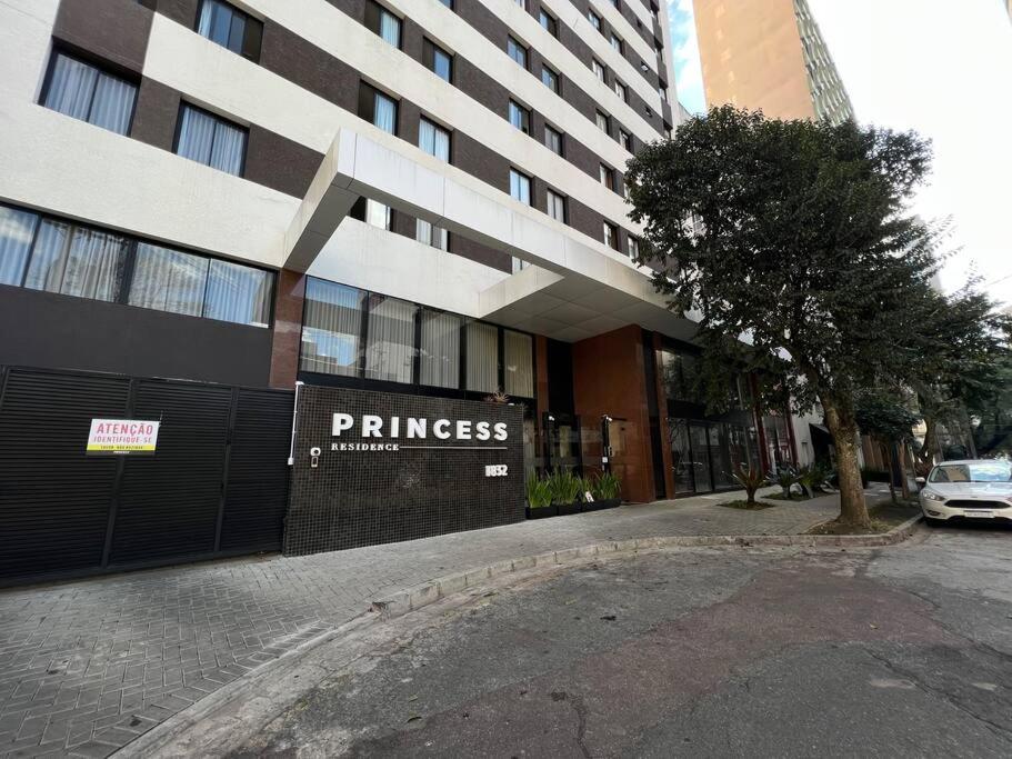 Estúdio moderno no centro próximo ao Batel