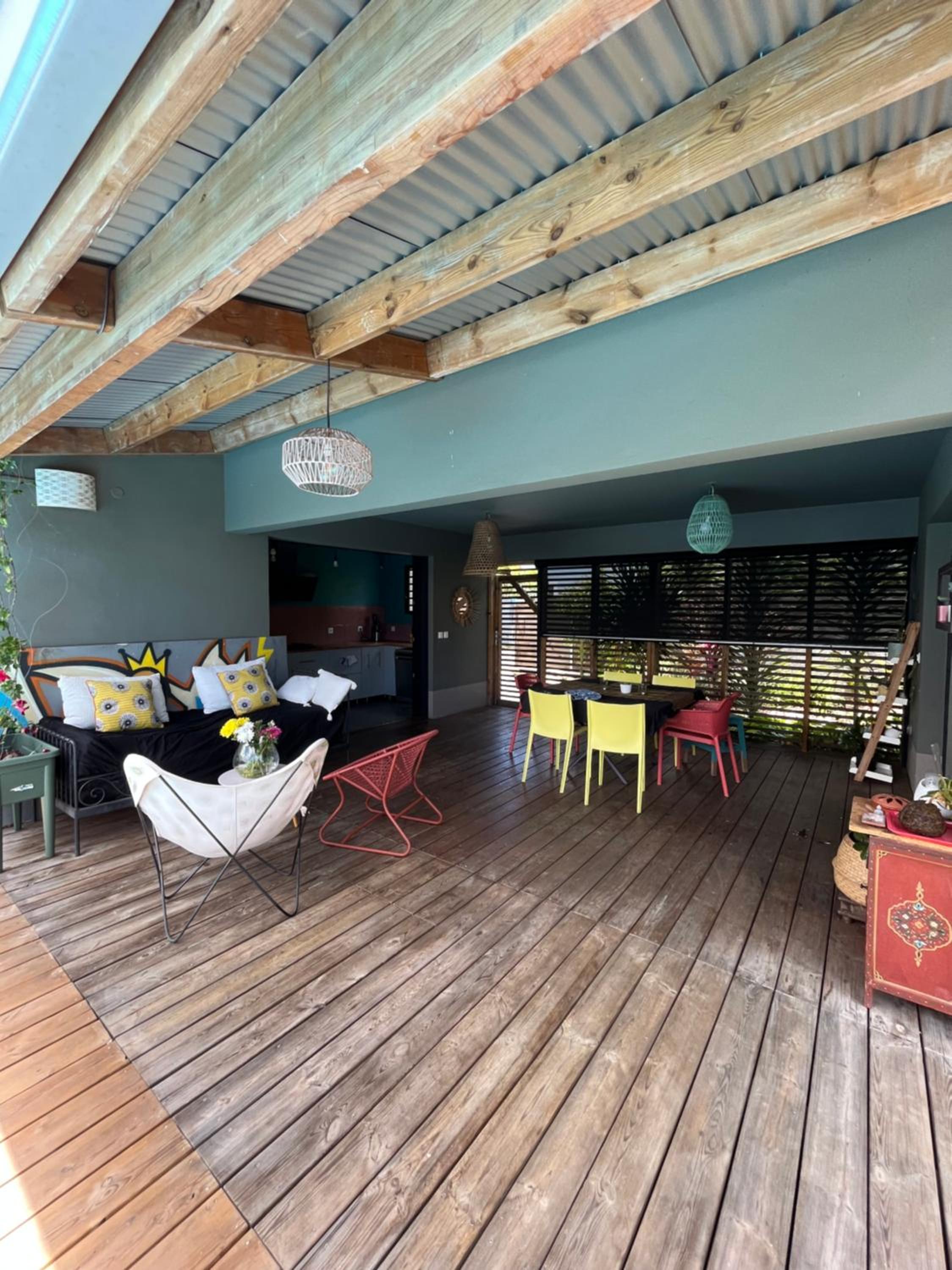Villa avec piscine tranquille
