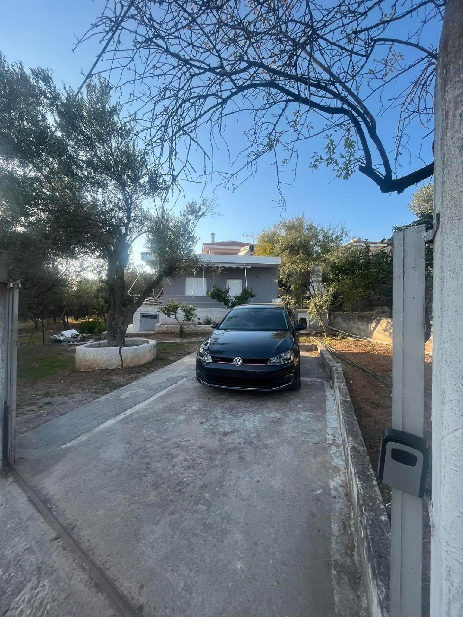 Stratos’ Home