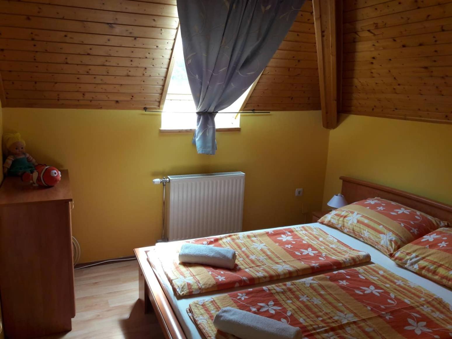 Napsugár Vendégház-Apartman