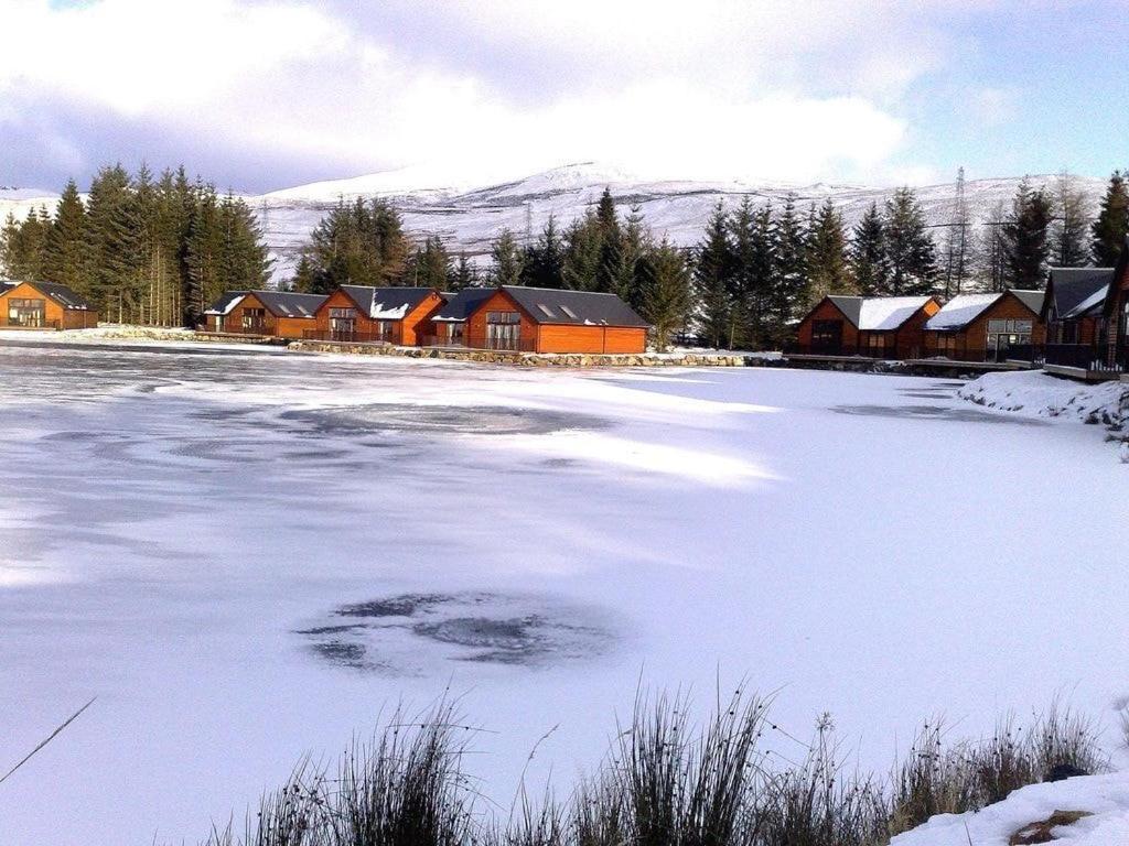 Hotel Lochside Lodge - Image 1