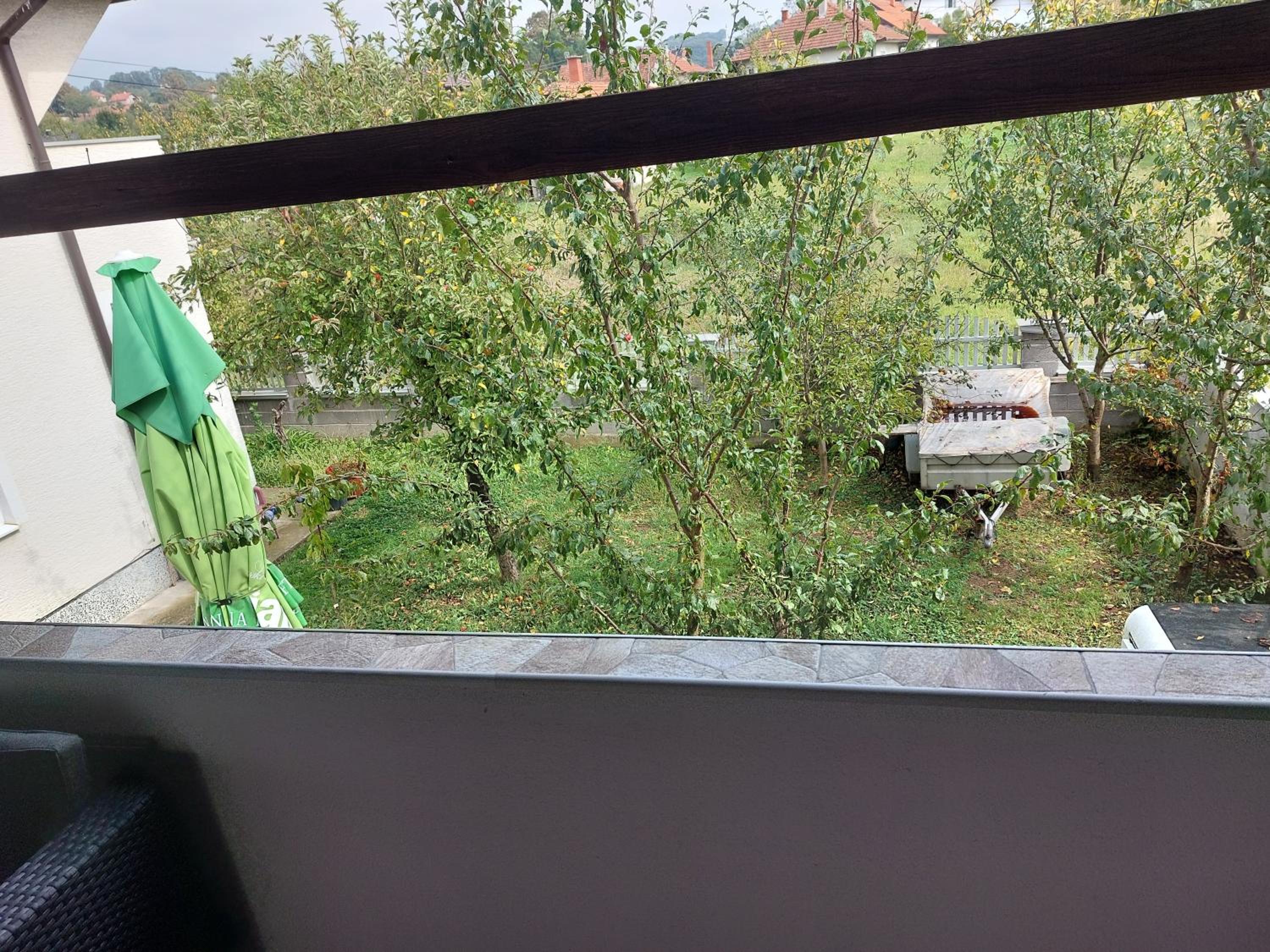 Amar Apartmani,,