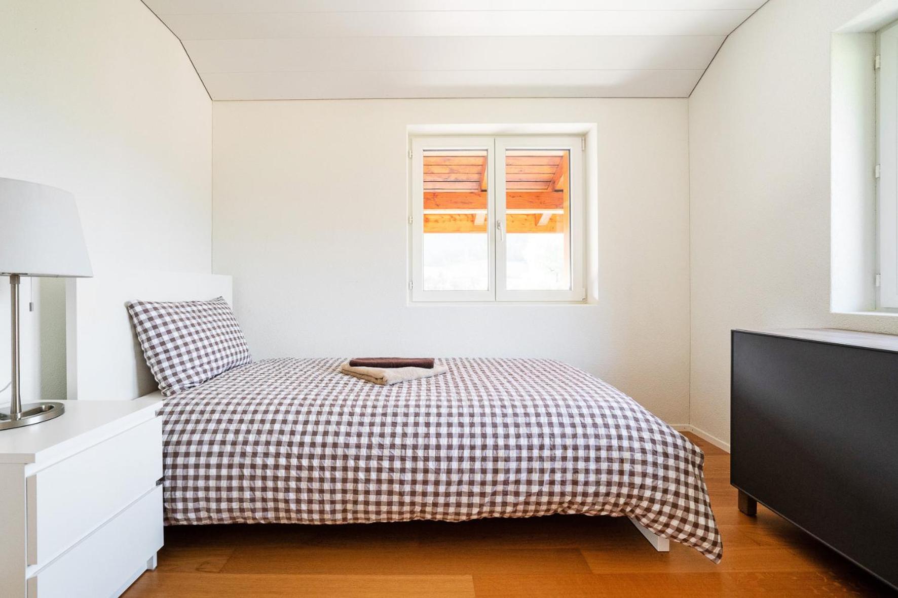 GLARNER Bed