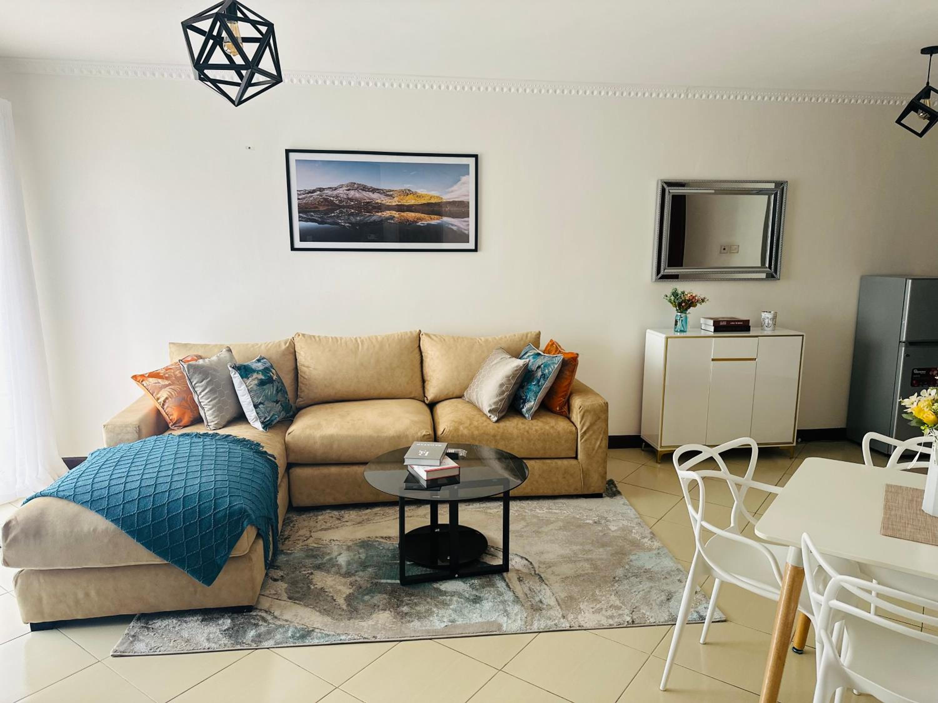 Stylish Apartment Near Wilson Airport ,Nairobi National Park & Giraffe Centre