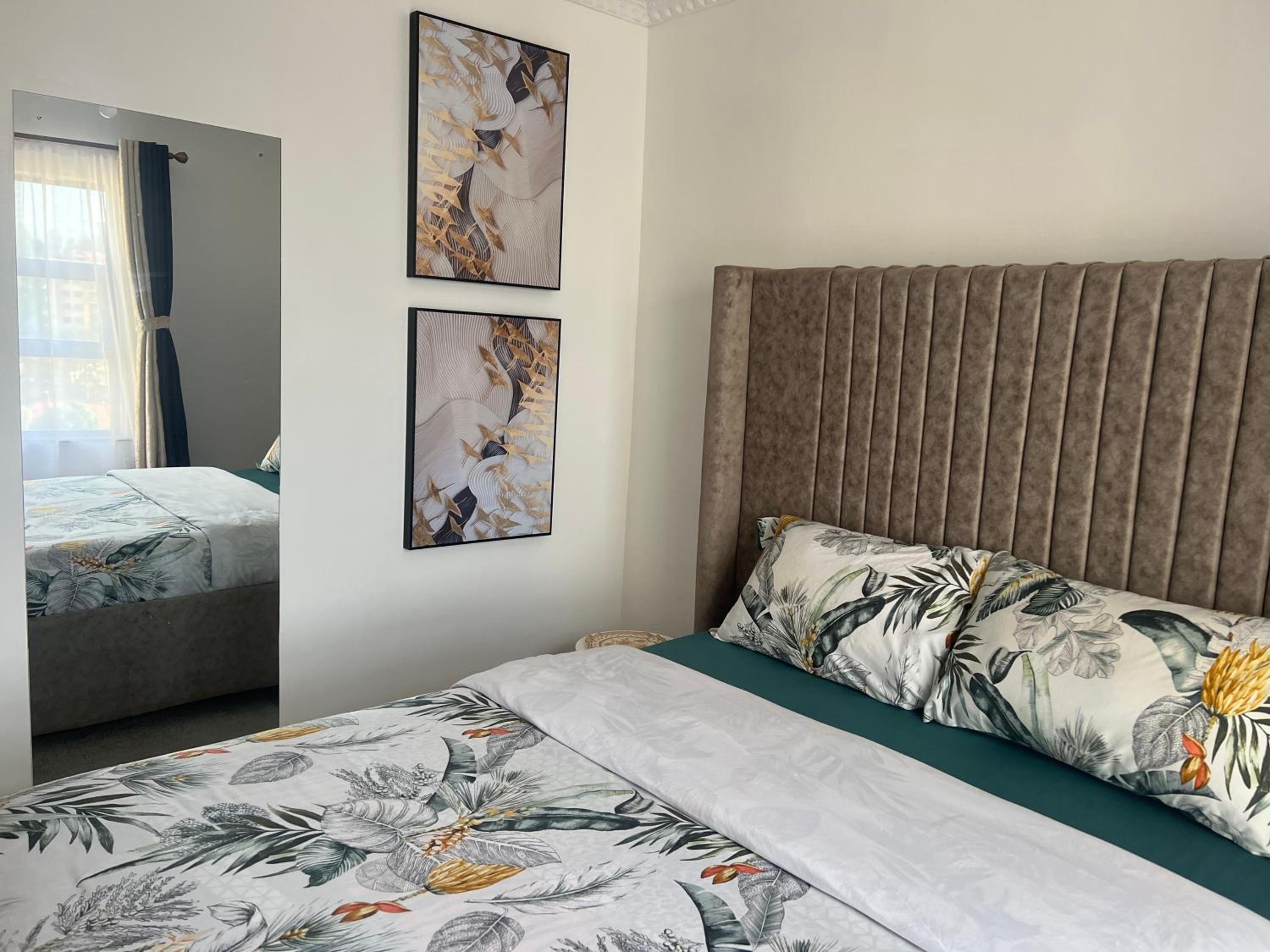 Stylish Apartment Near Wilson Airport ,Nairobi National Park & Giraffe Centre