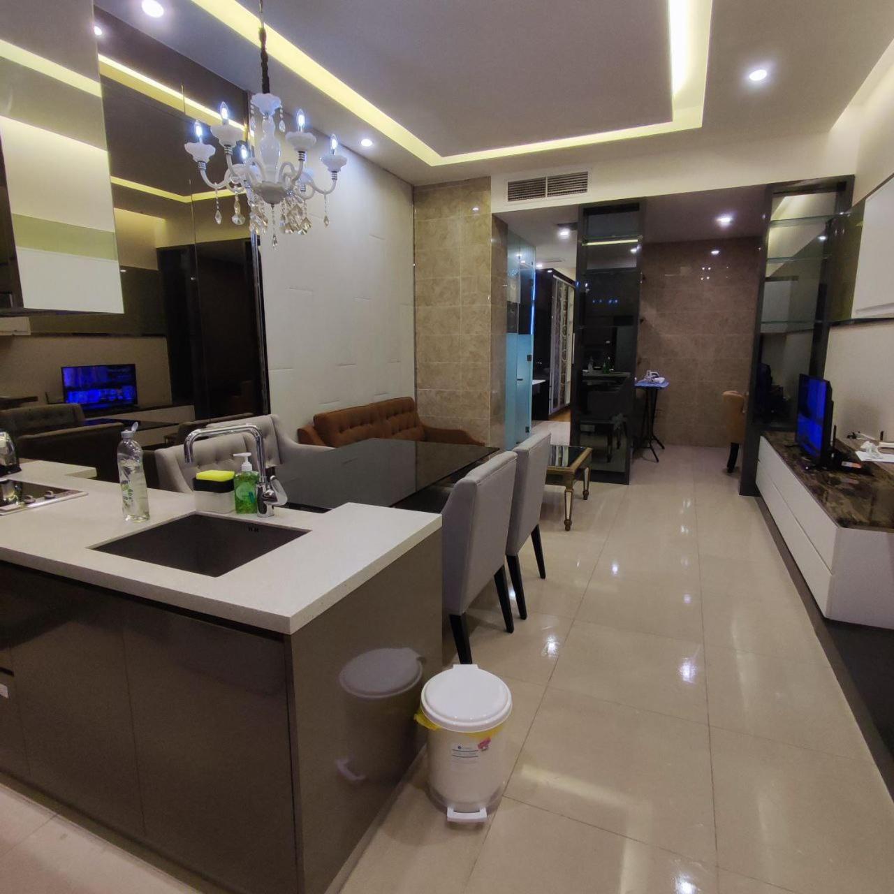 Dorsett Residence walk to Pavilion 1min with Bathtub and infinity pool