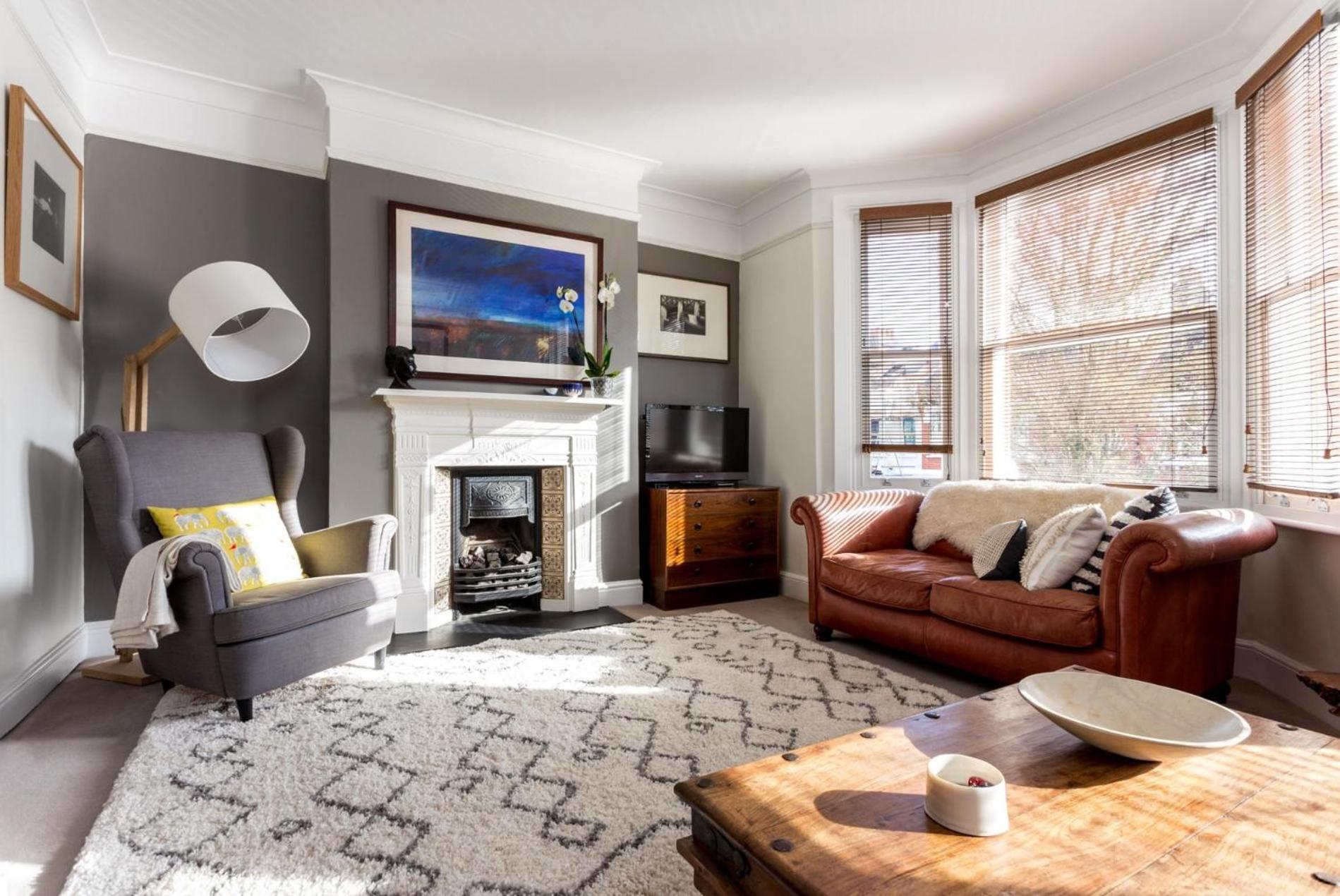 Elephant & Oxpecker 2 Bedrooms in Fulham
