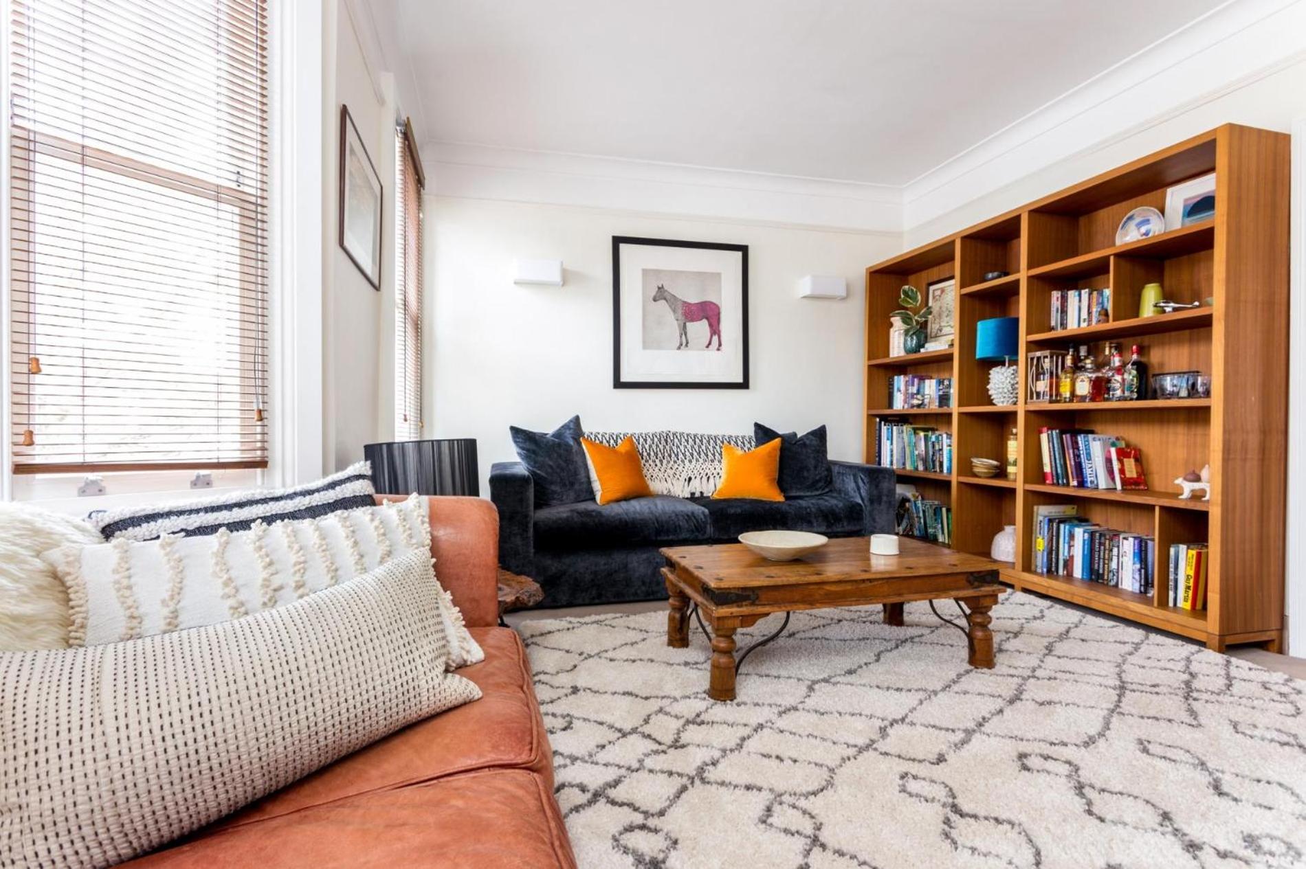 Elephant & Oxpecker 2 Bedrooms in Fulham