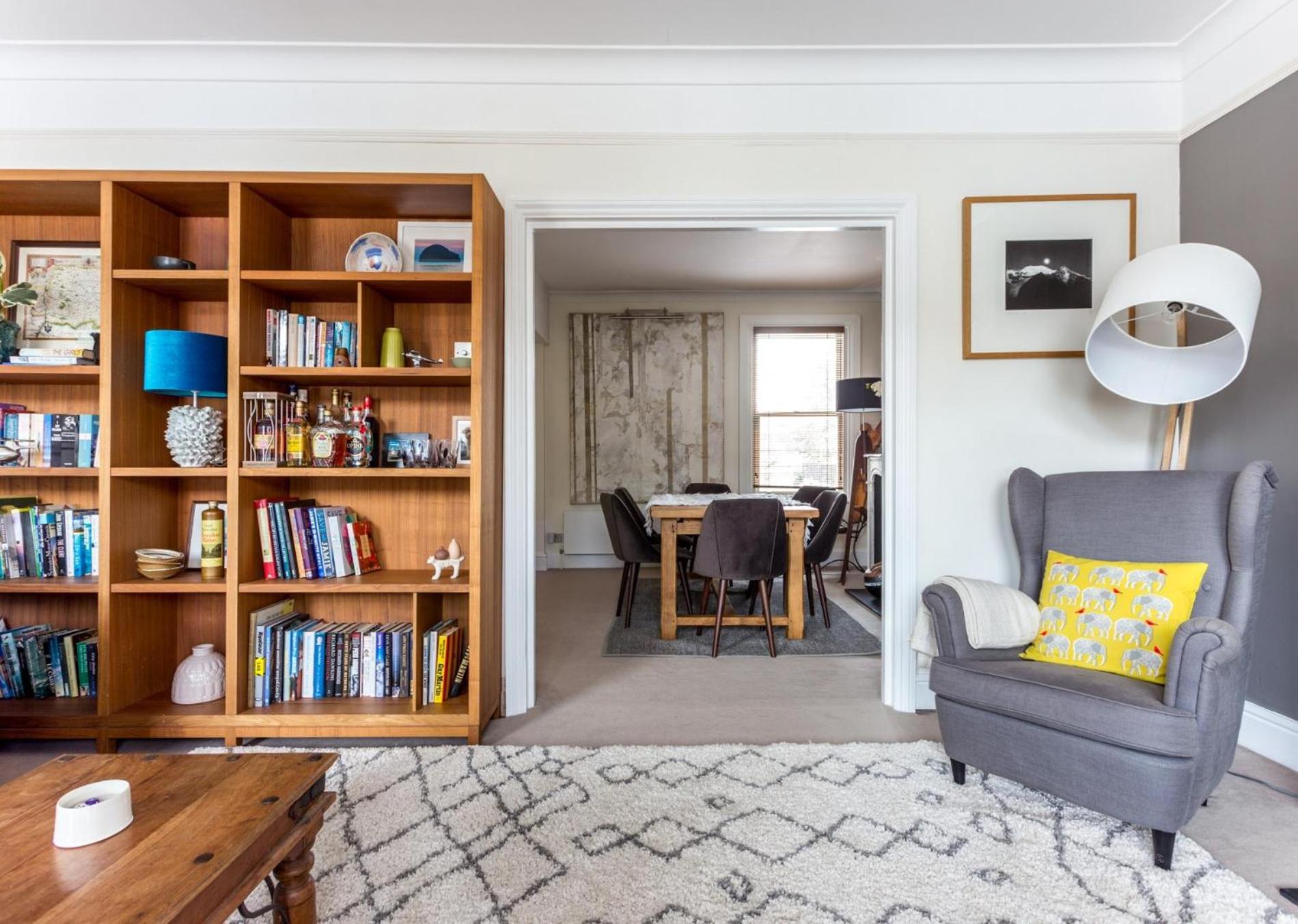 Elephant & Oxpecker 2 Bedrooms in Fulham