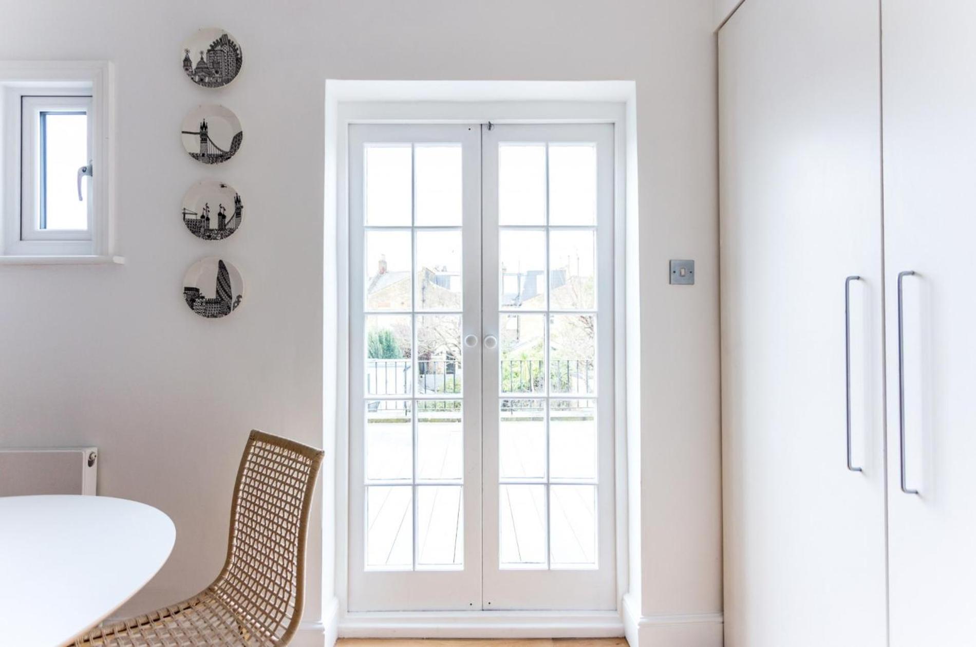 Elephant & Oxpecker 2 Bedrooms in Fulham