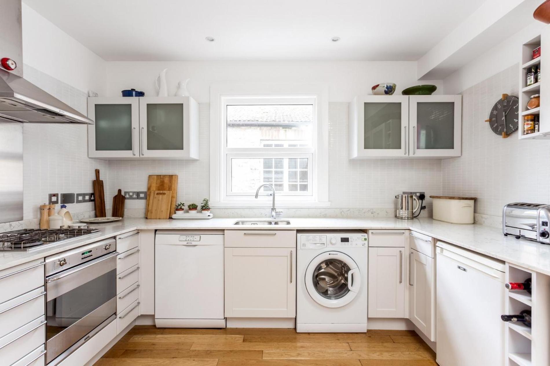 Elephant & Oxpecker 2 Bedrooms in Fulham