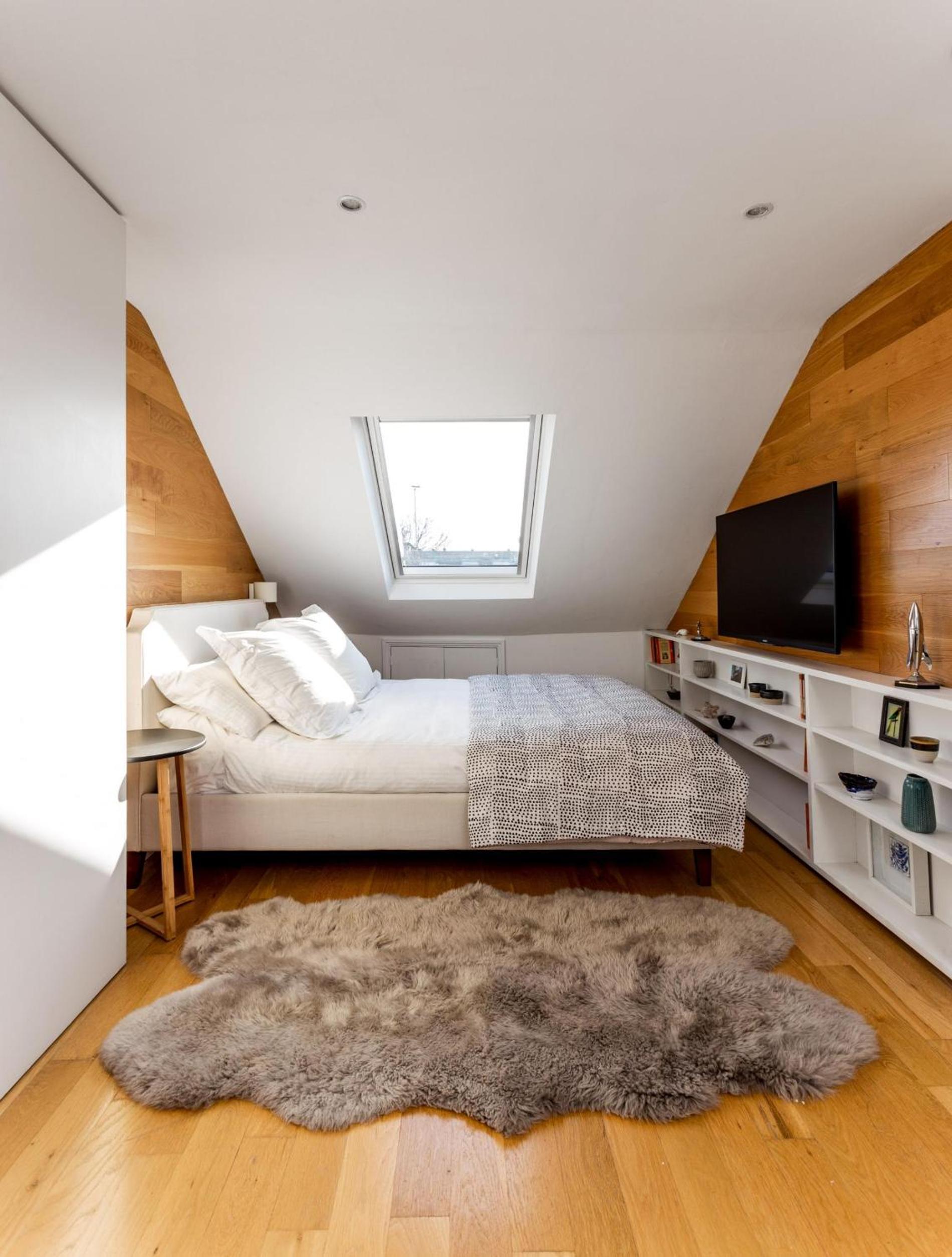 Elephant & Oxpecker 2 Bedrooms in Fulham
