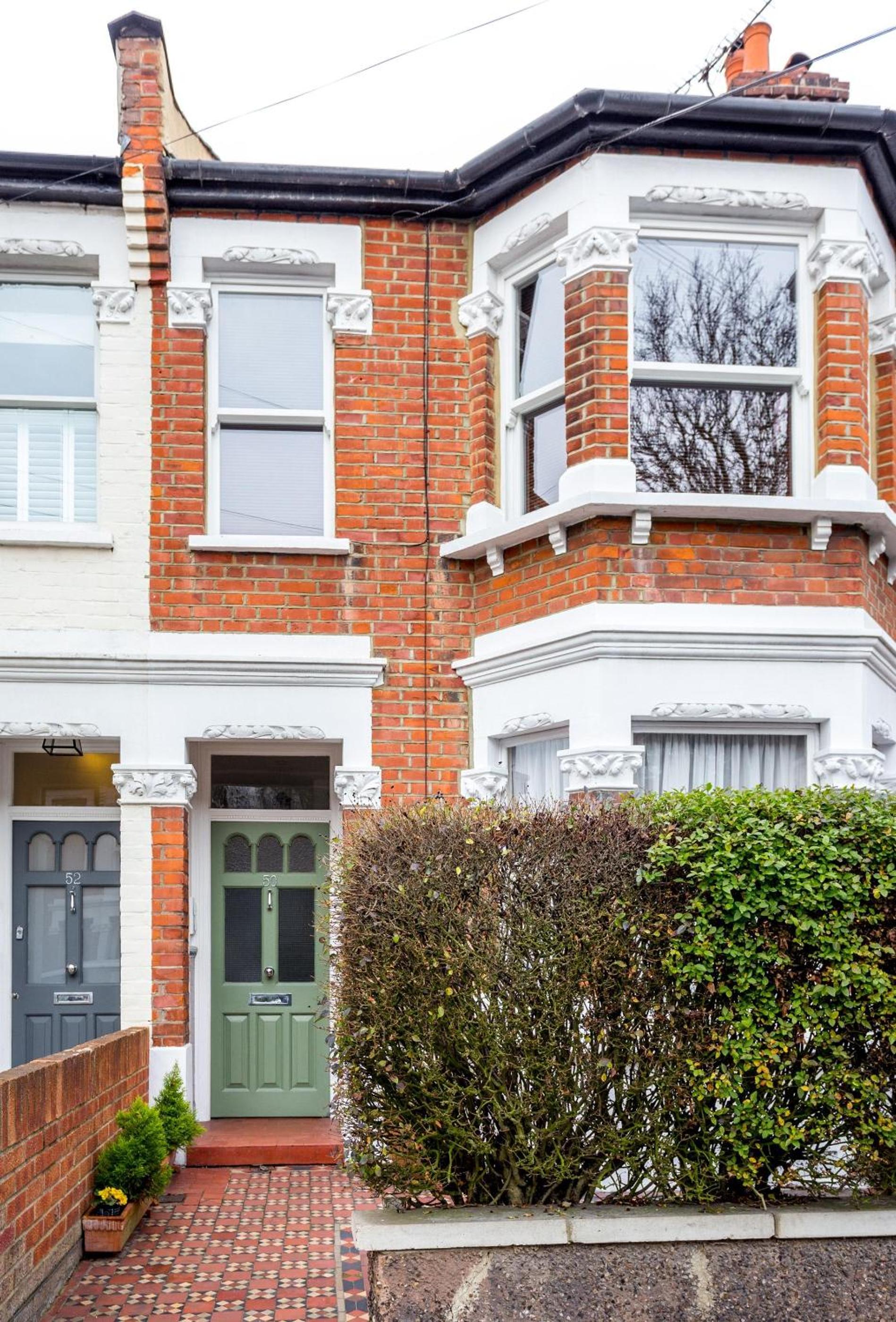 Elephant & Oxpecker 2 Bedrooms in Fulham