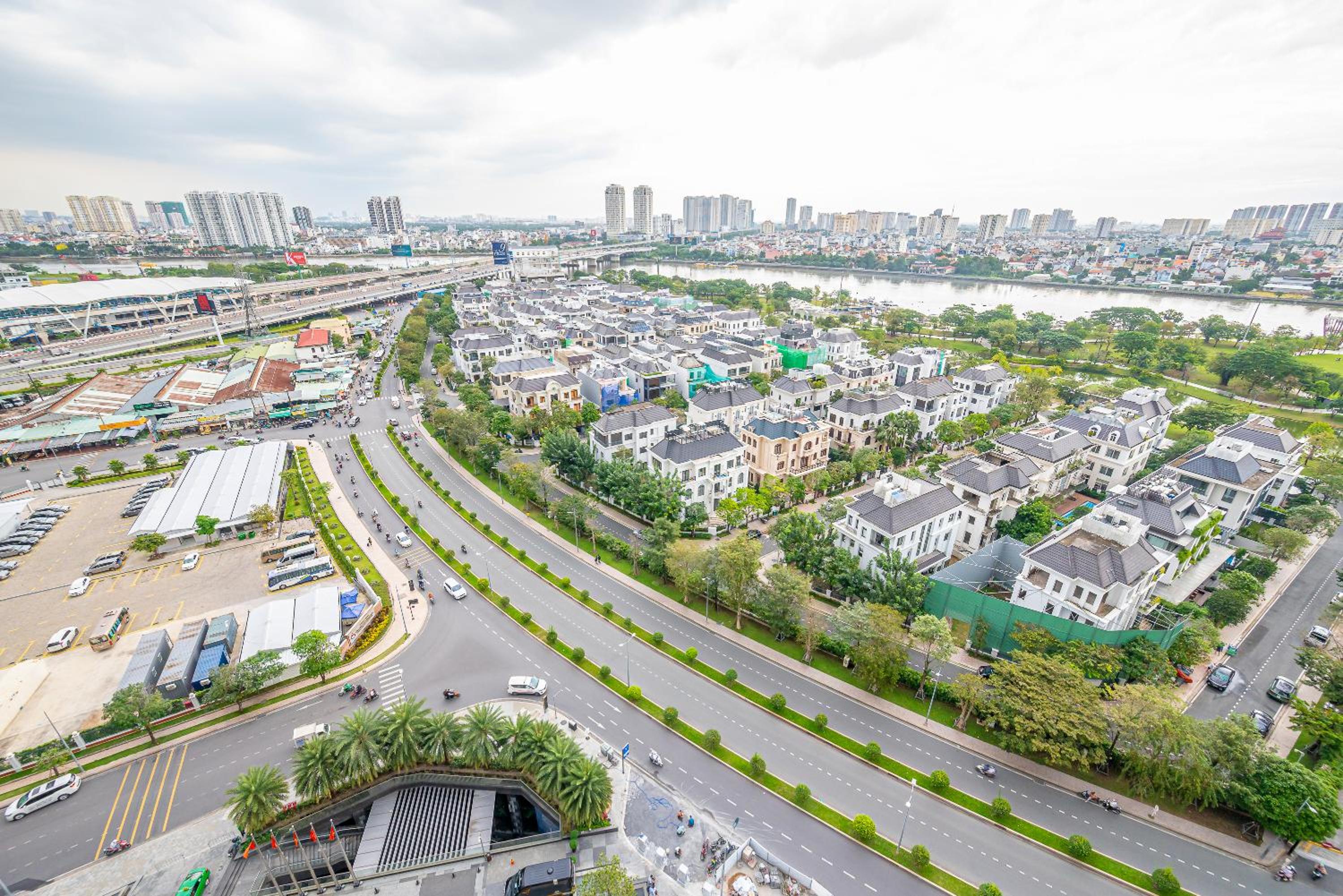 CeLaVie Serviced Apartment - The Vinhomes and Landmark
