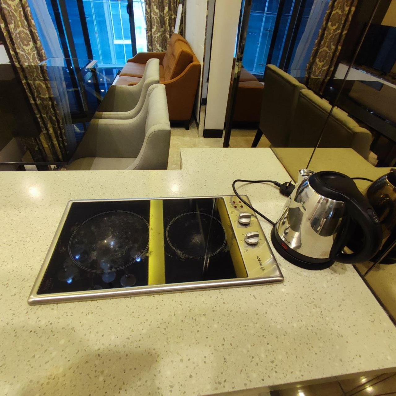 Dorsett Residence walk to Pavilion 1min with Bathtub and infinity pool
