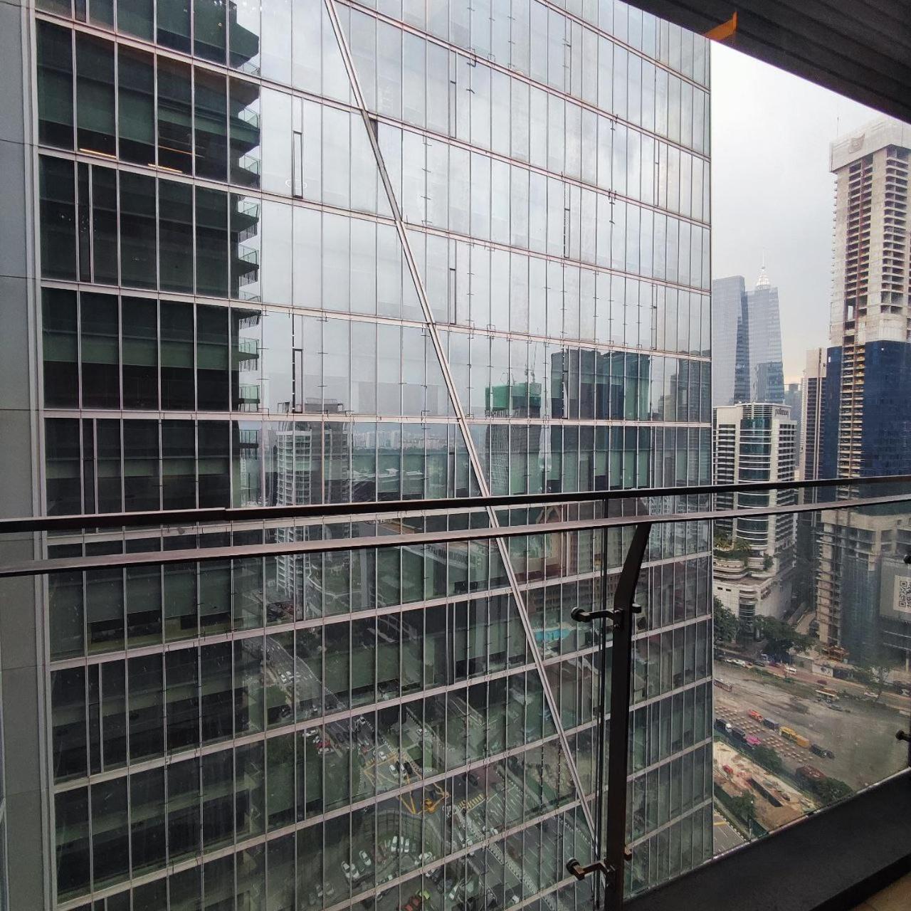 Dorsett Residence walk to Pavilion 1min with Bathtub and infinity pool