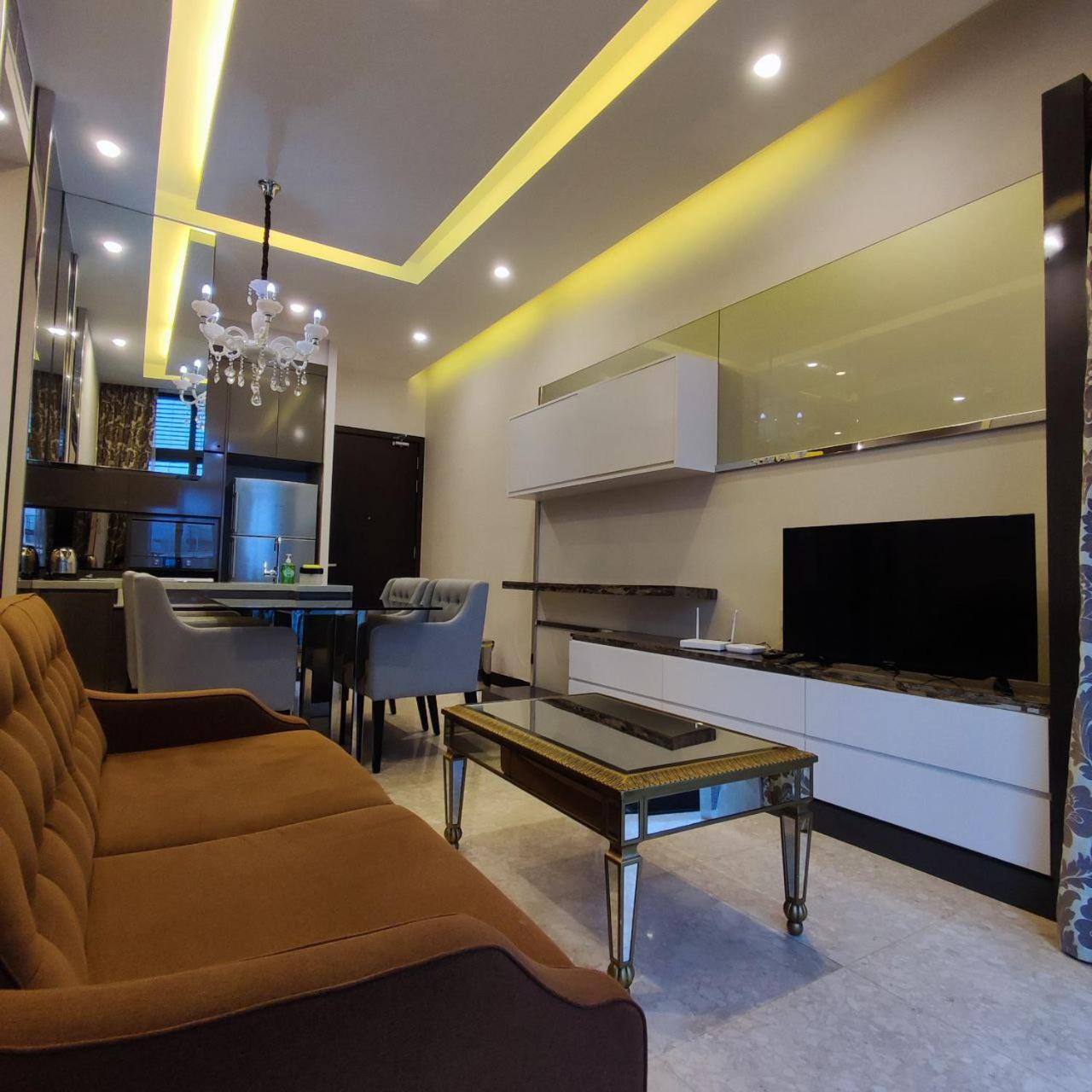 Dorsett Residence walk to Pavilion 1min with Bathtub and infinity pool
