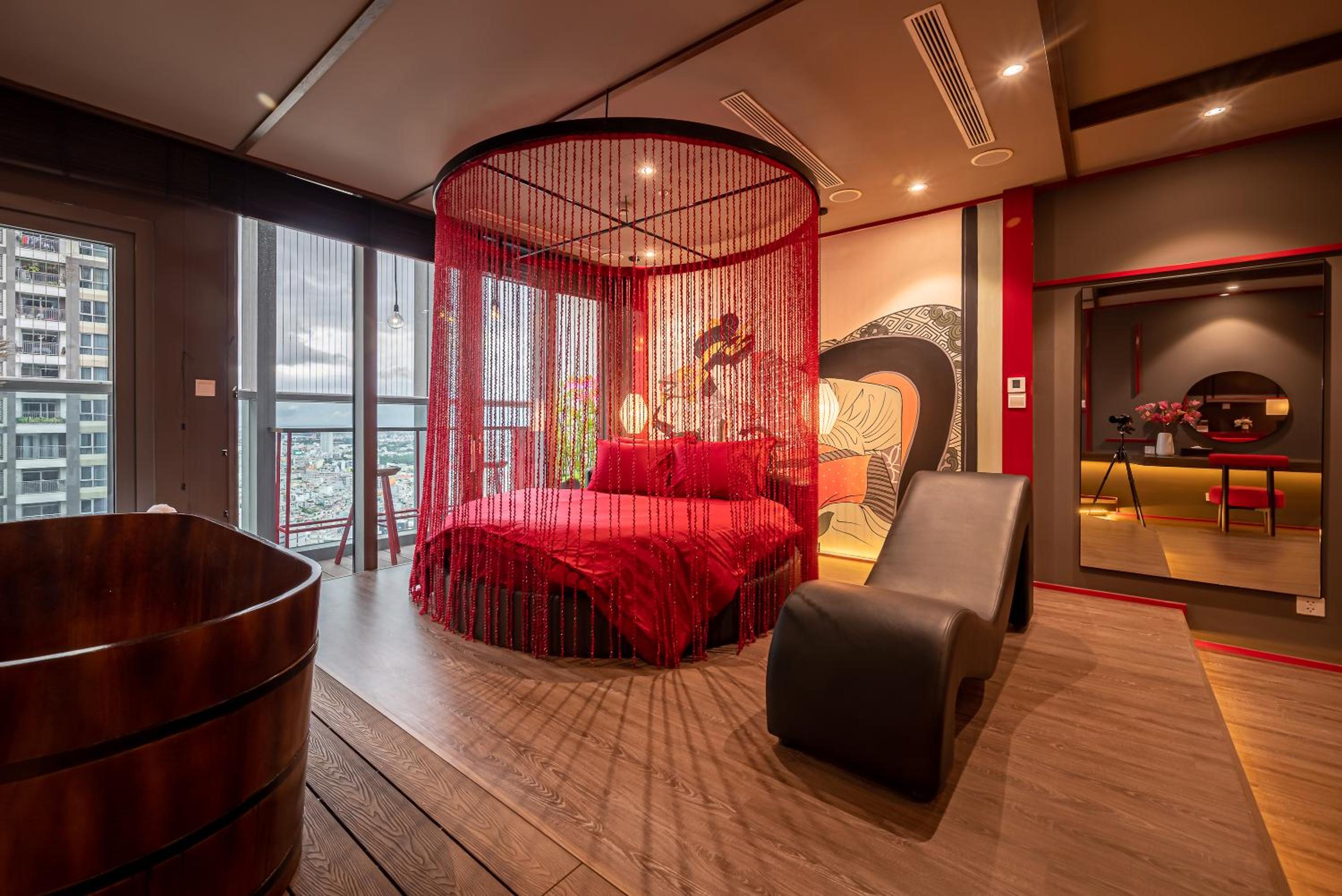 CeLaVie Serviced Apartment - The Vinhomes and Landmark