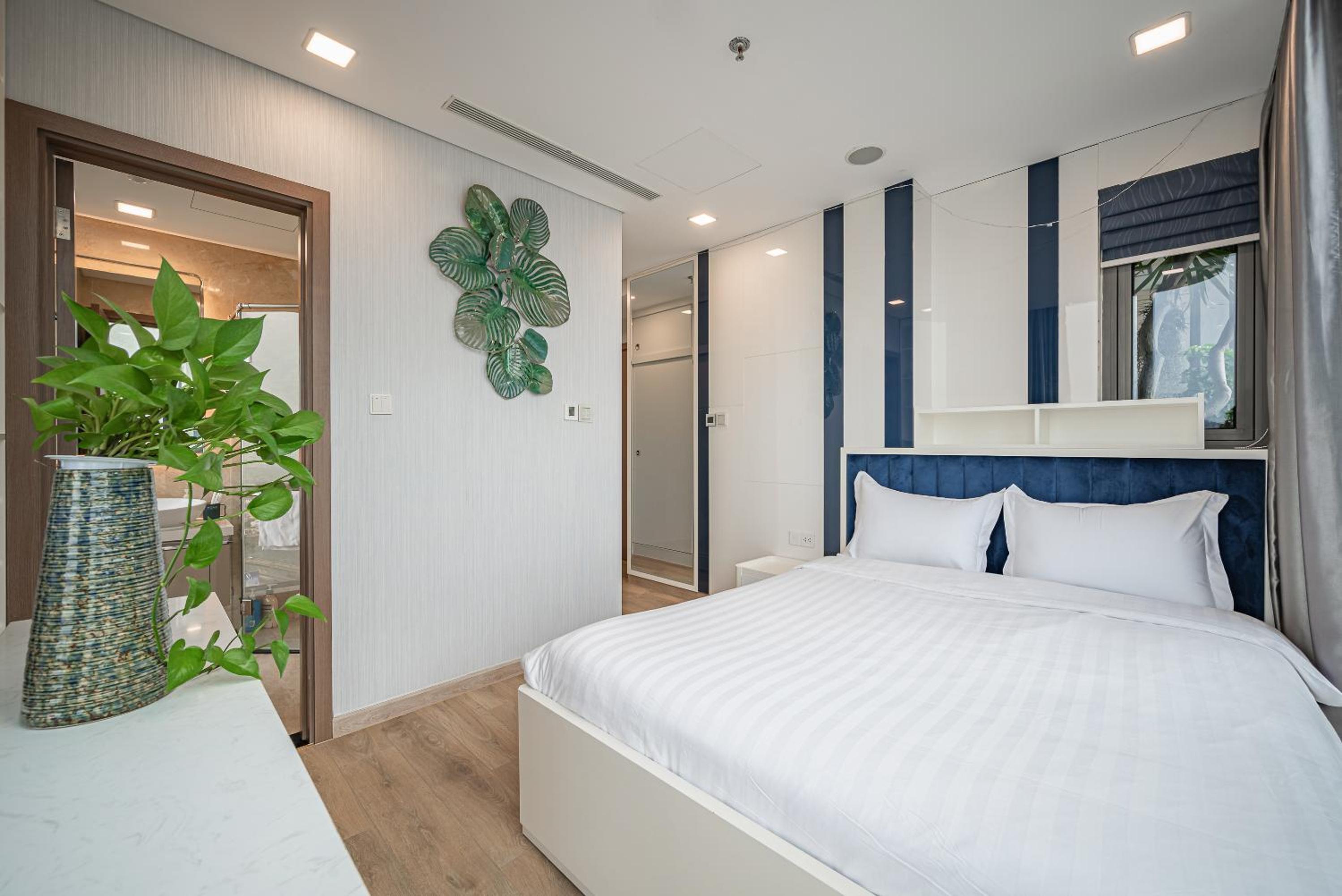 CeLaVie Serviced Apartment - The Vinhomes and Landmark