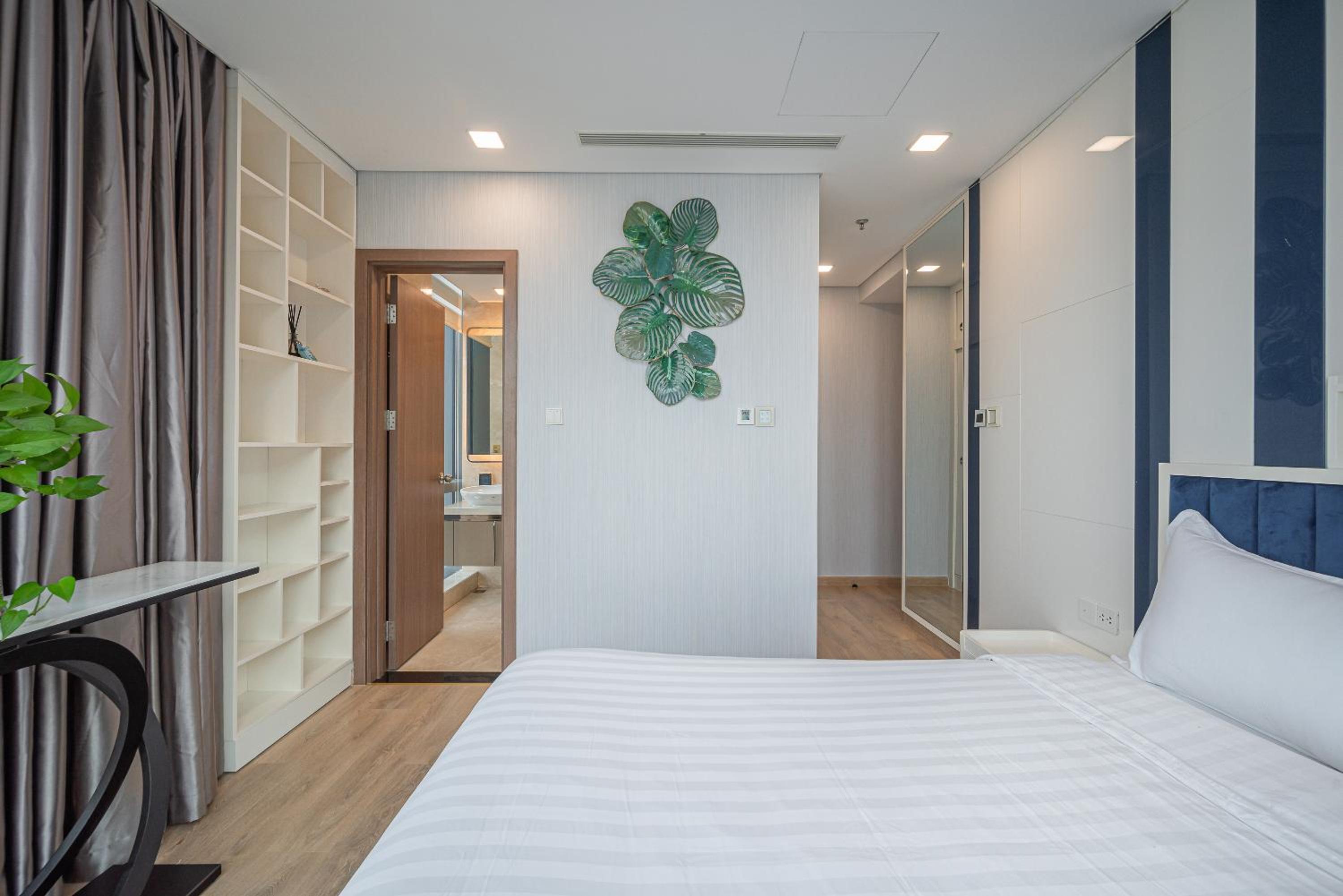 CeLaVie Serviced Apartment - The Vinhomes and Landmark
