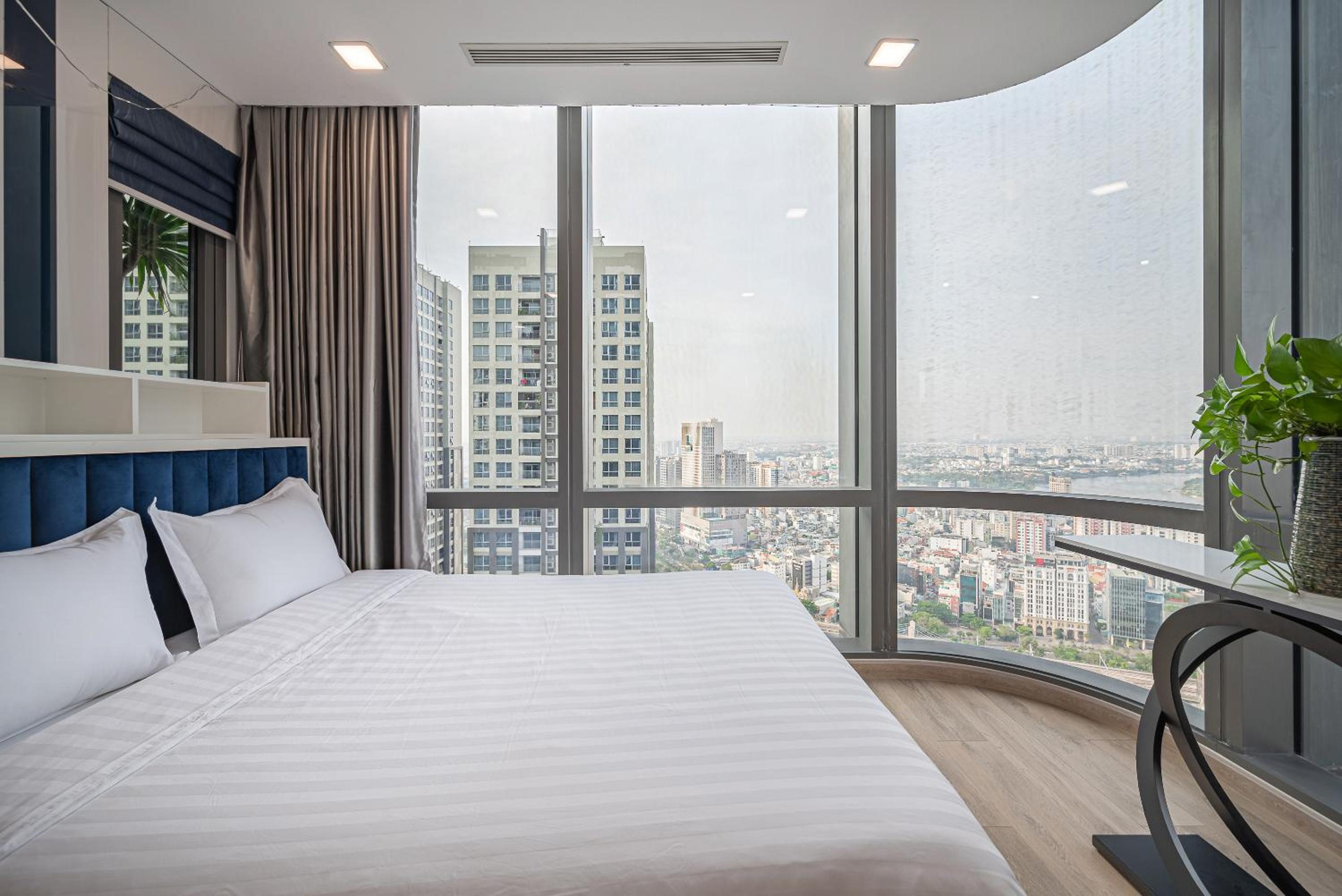 CeLaVie Serviced Apartment - The Vinhomes and Landmark