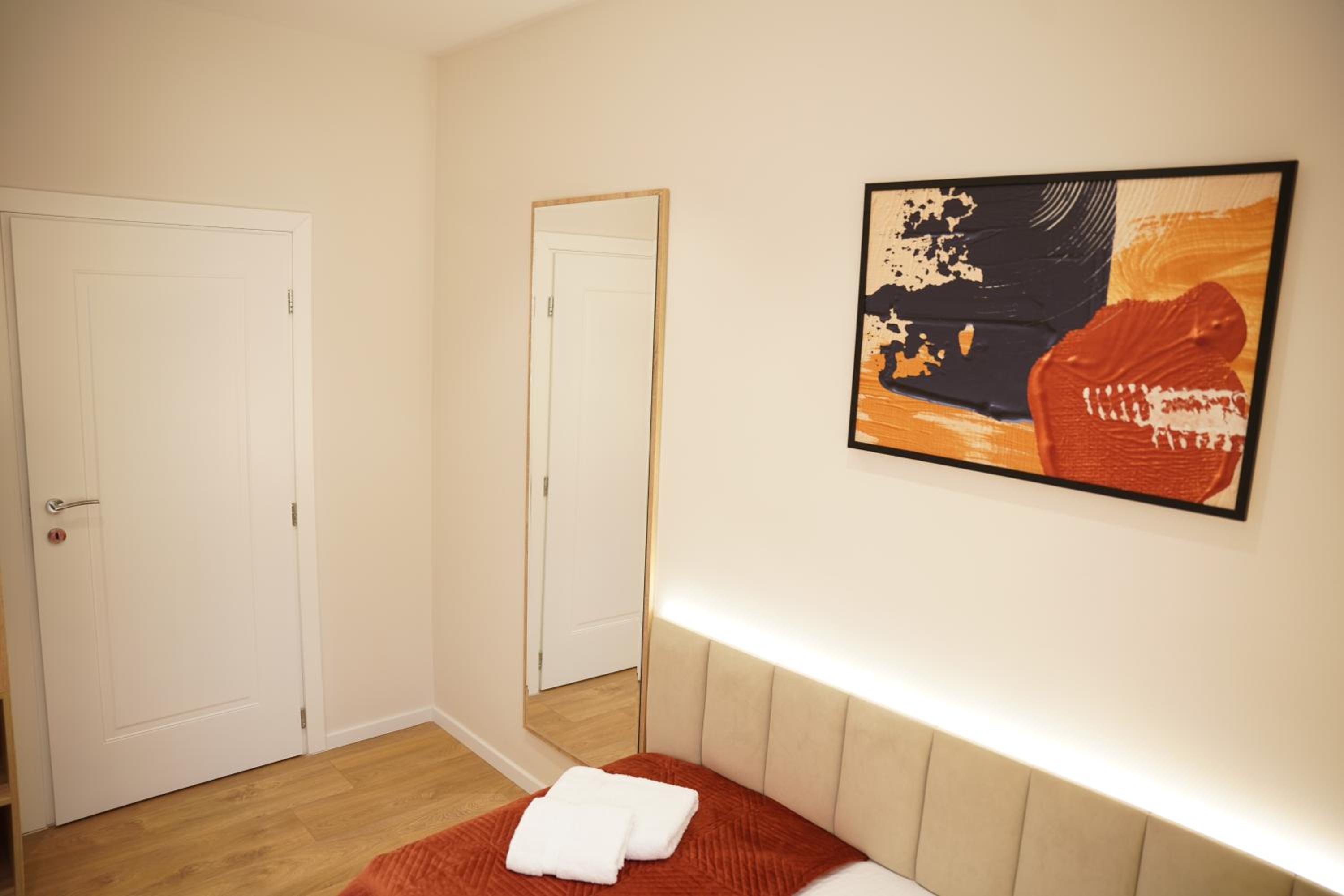 Feel Home Apartment