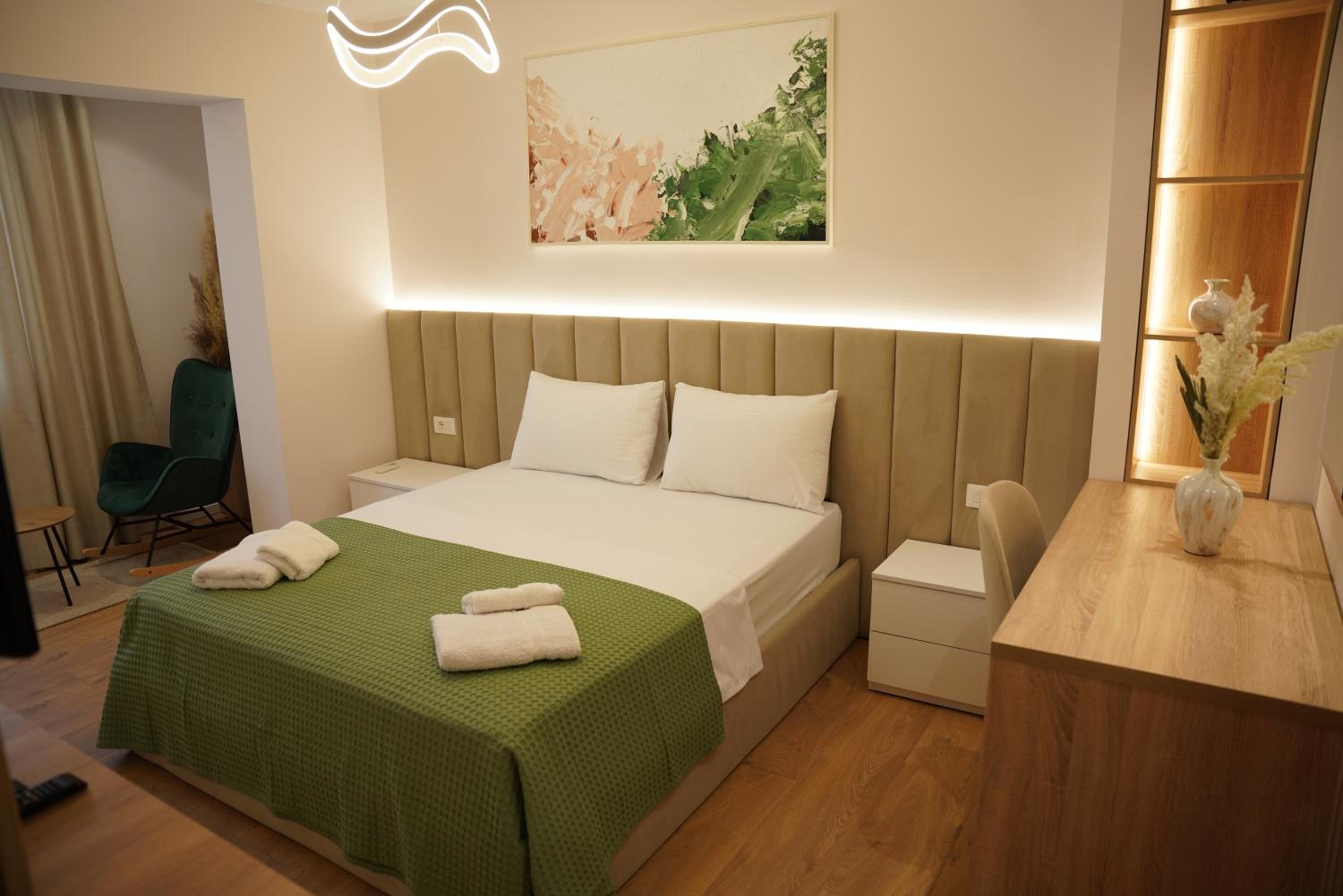 Feel Home Apartment