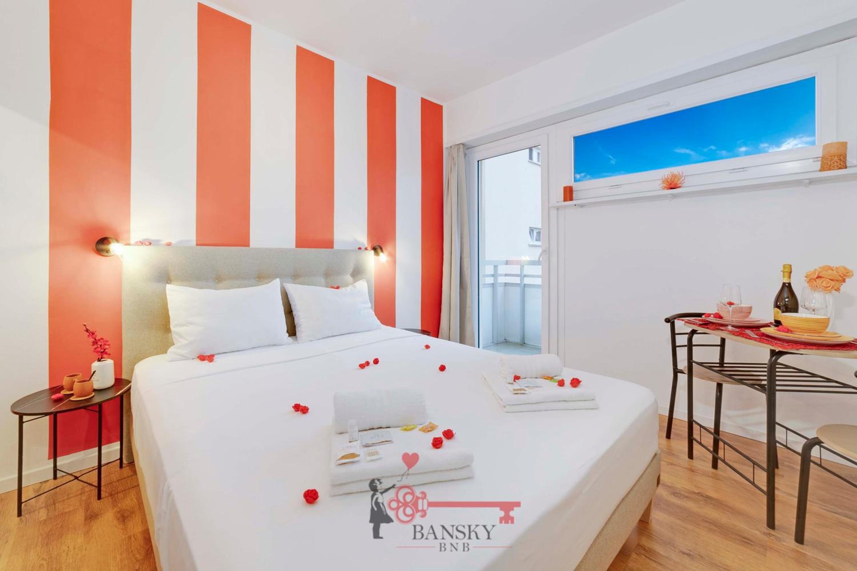 Coral 5 for 2 Pax City Wi-Fi Free -By EasyLife Swiss